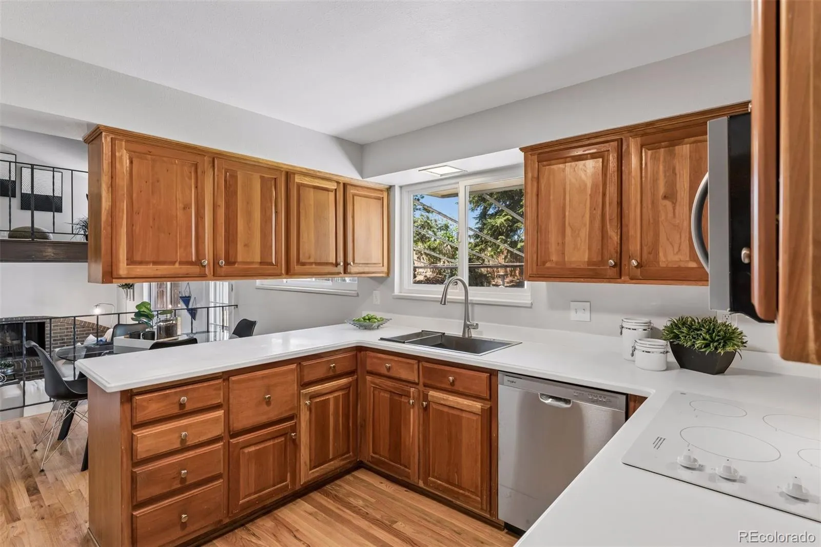 1995 S Poplar Street Denver CO 80224 MLS #REC4432510 05132026002445 1600 5