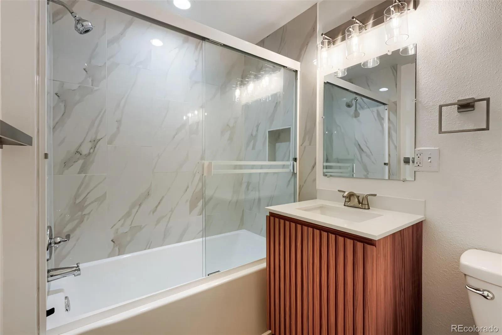 7355 E Quincy Avenue #108 Denver CO 80237 MLS #REC4432767 06252026141628 1600 25