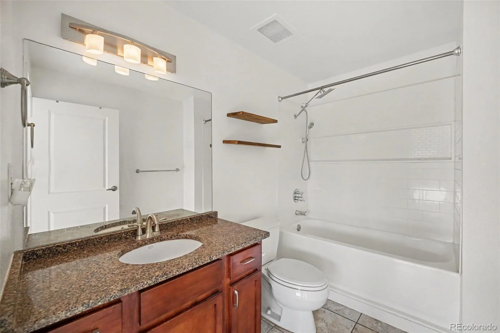 100 Park Avenue #1007 Denver CO 80205 | MLS #REC4434554 10122026170615 1600 16