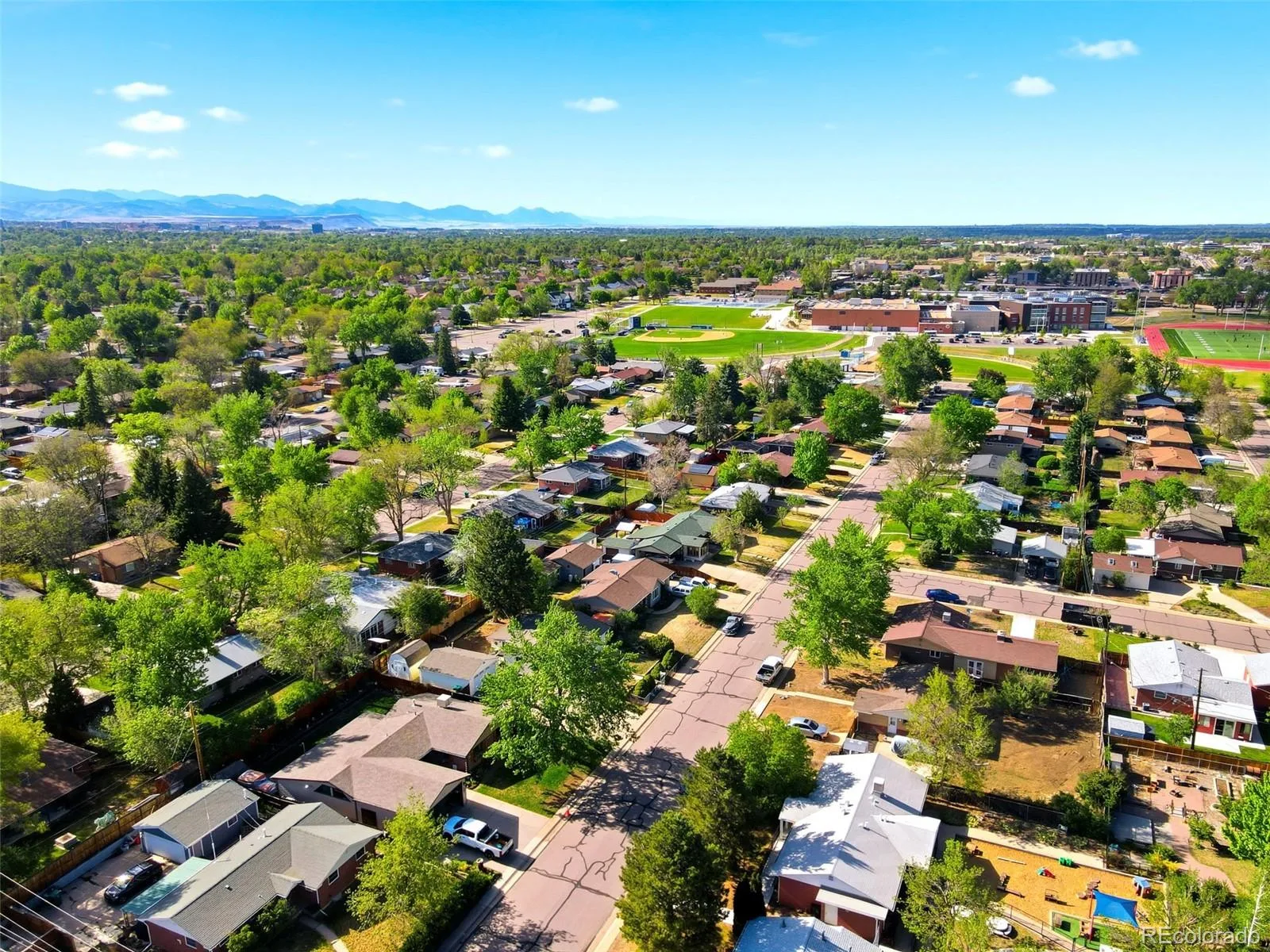 1490 S Zephyr Street Lakewood CO 80232 | MLS #REC4434606 08102026195407 1600 34