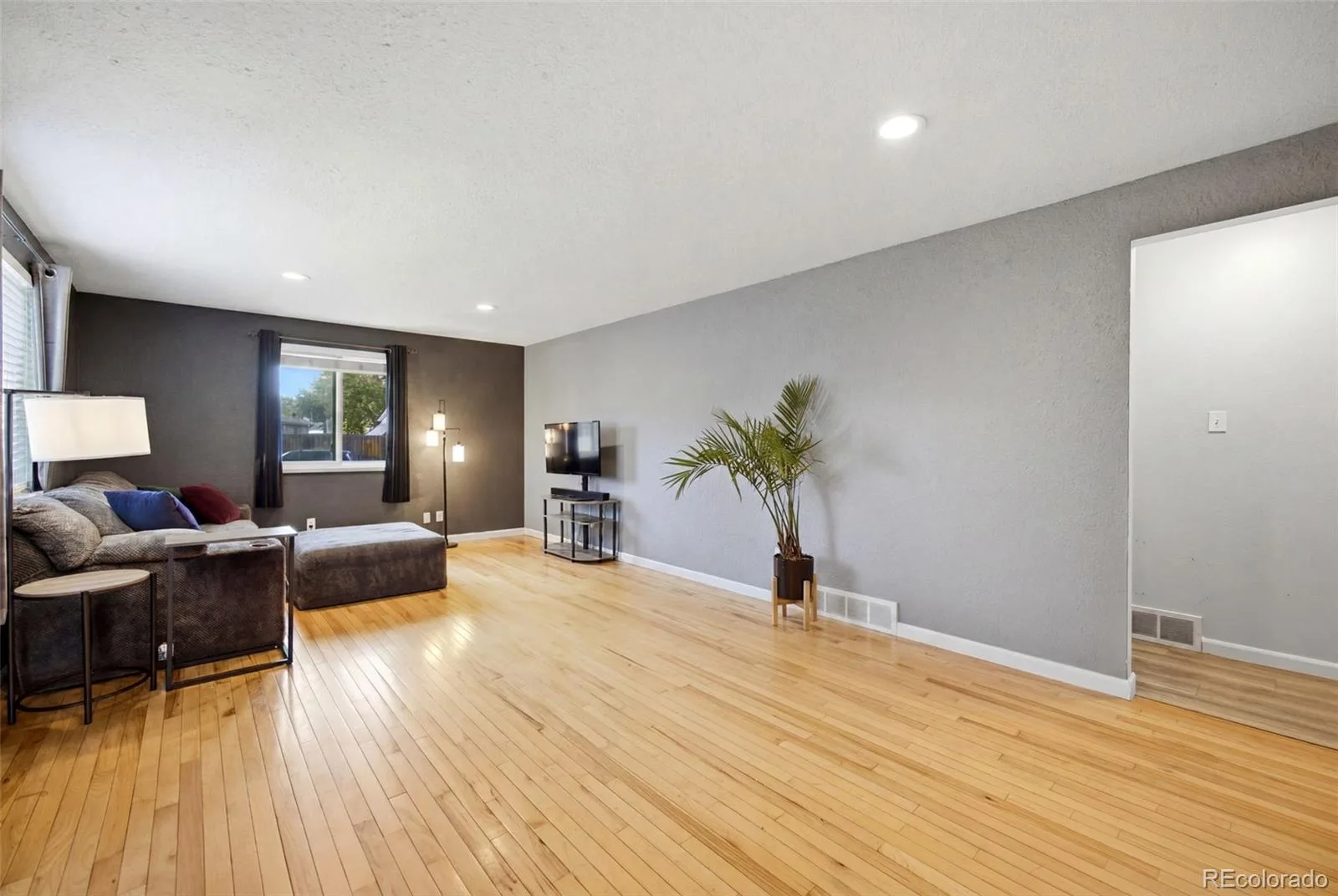 1490 S Zephyr Street Lakewood CO 80232 | MLS #REC4434606 08102026195407 1600 4