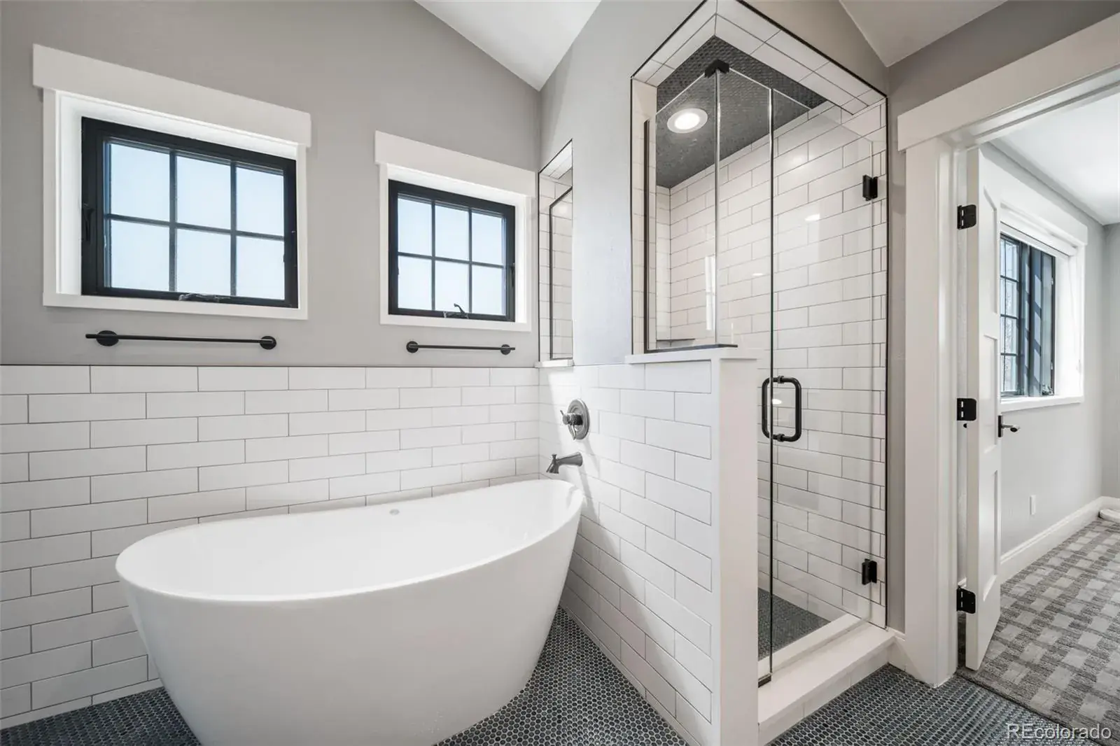 03052026152051 1600 32