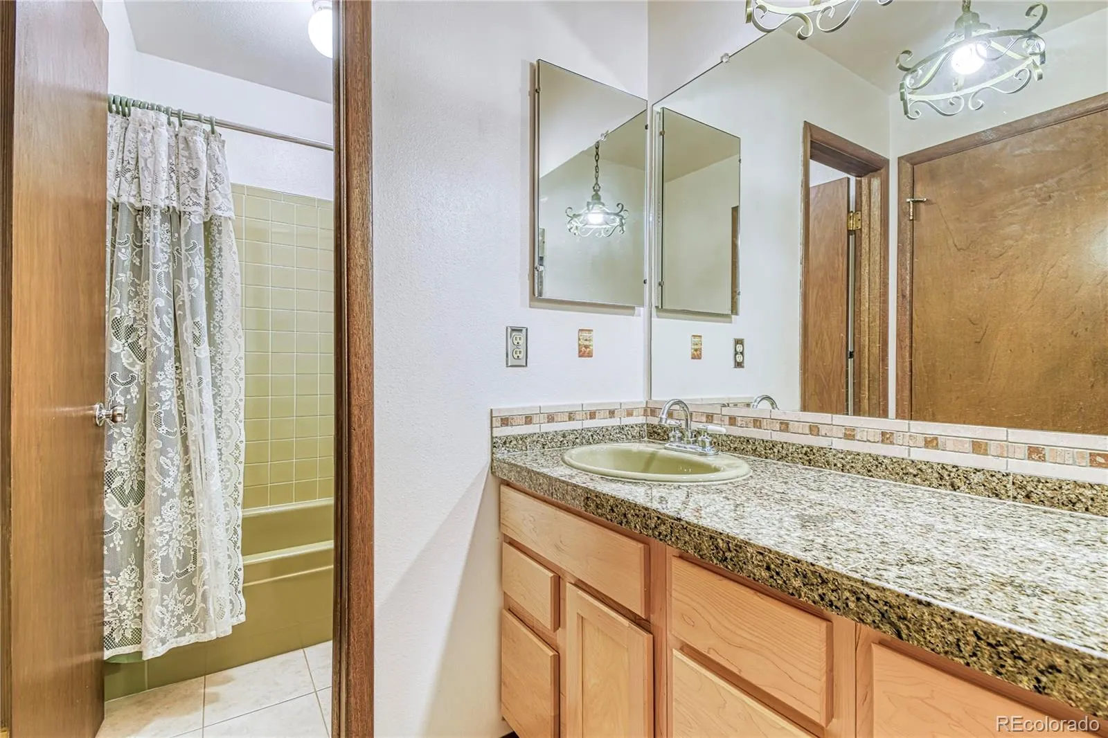 241 S Leyden Street Denver CO 80224 MLS #REC4435716 05242026154137 1600 16
