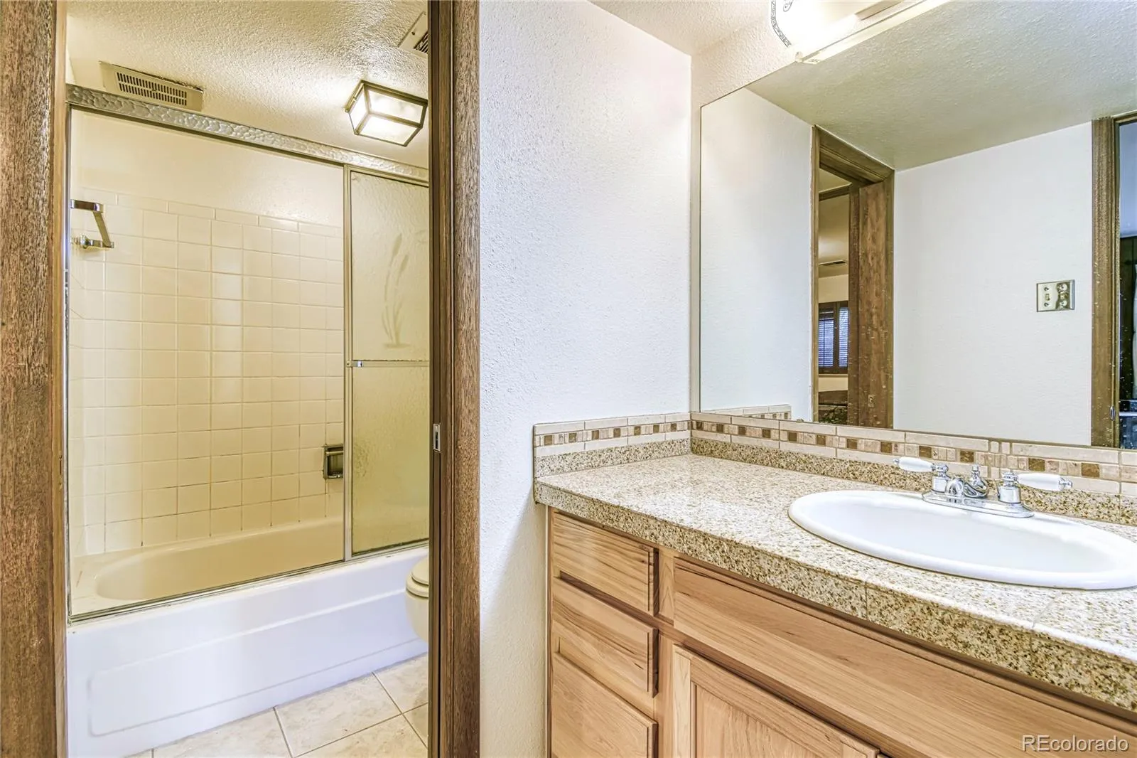 241 S Leyden Street Denver CO 80224 MLS #REC4435716 05242026154137 1600 20