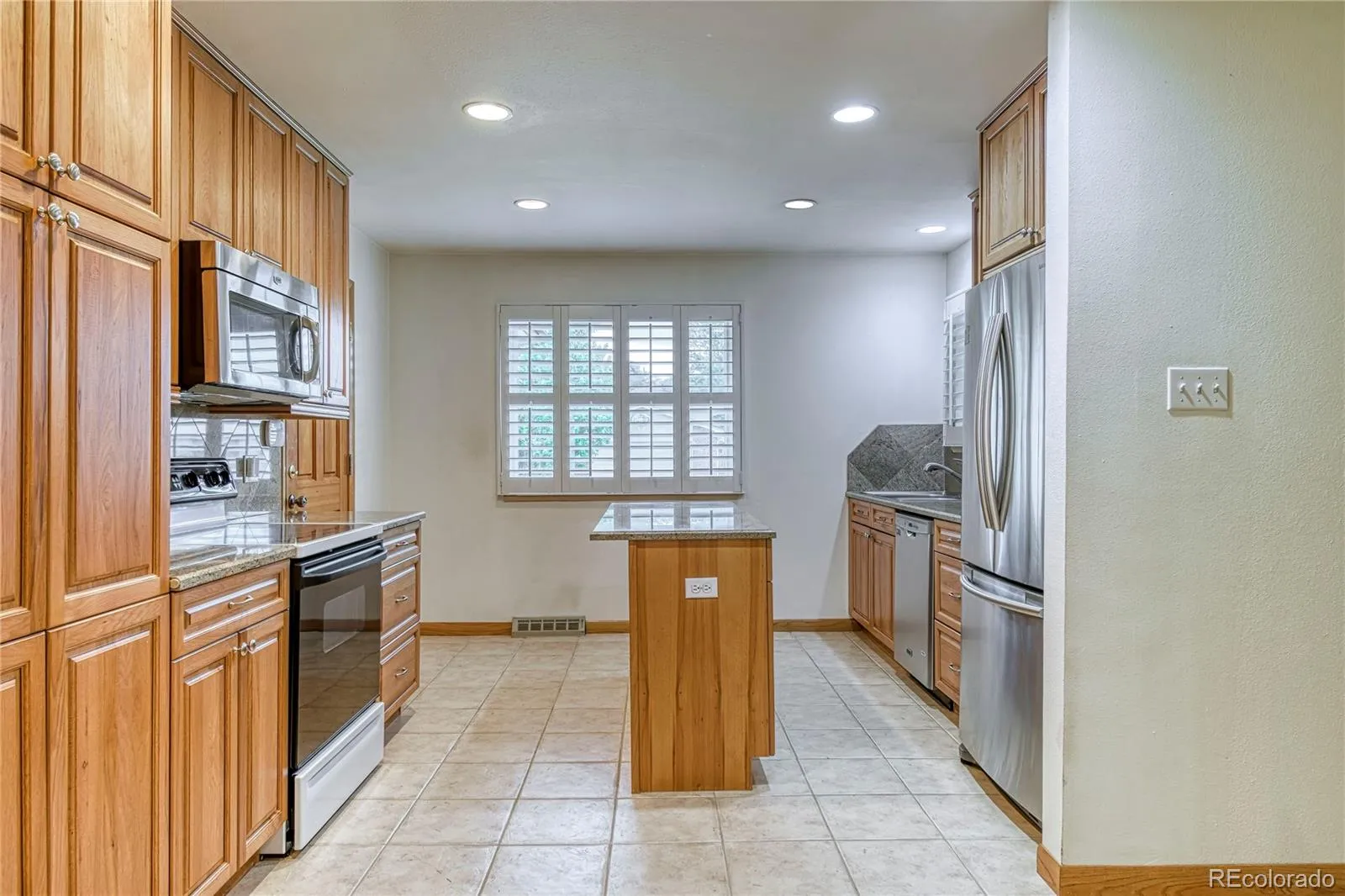 241 S Leyden Street Denver CO 80224 MLS #REC4435716 05242026154137 1600 3