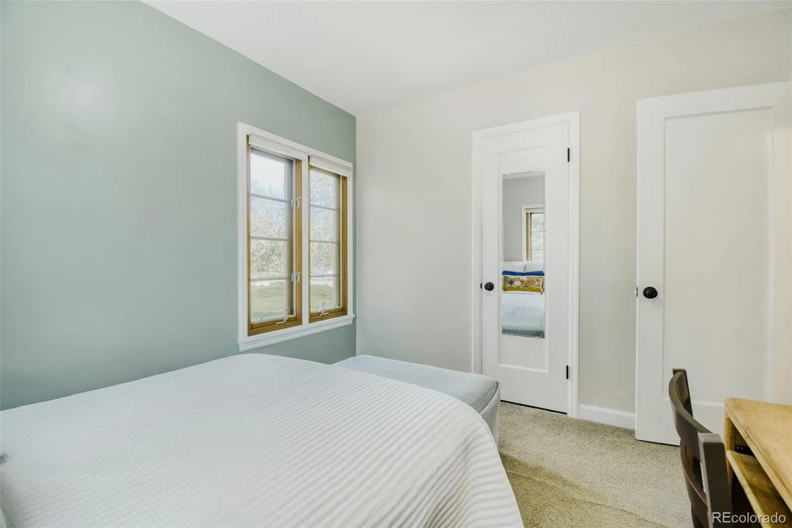 04102026012430 1600 10