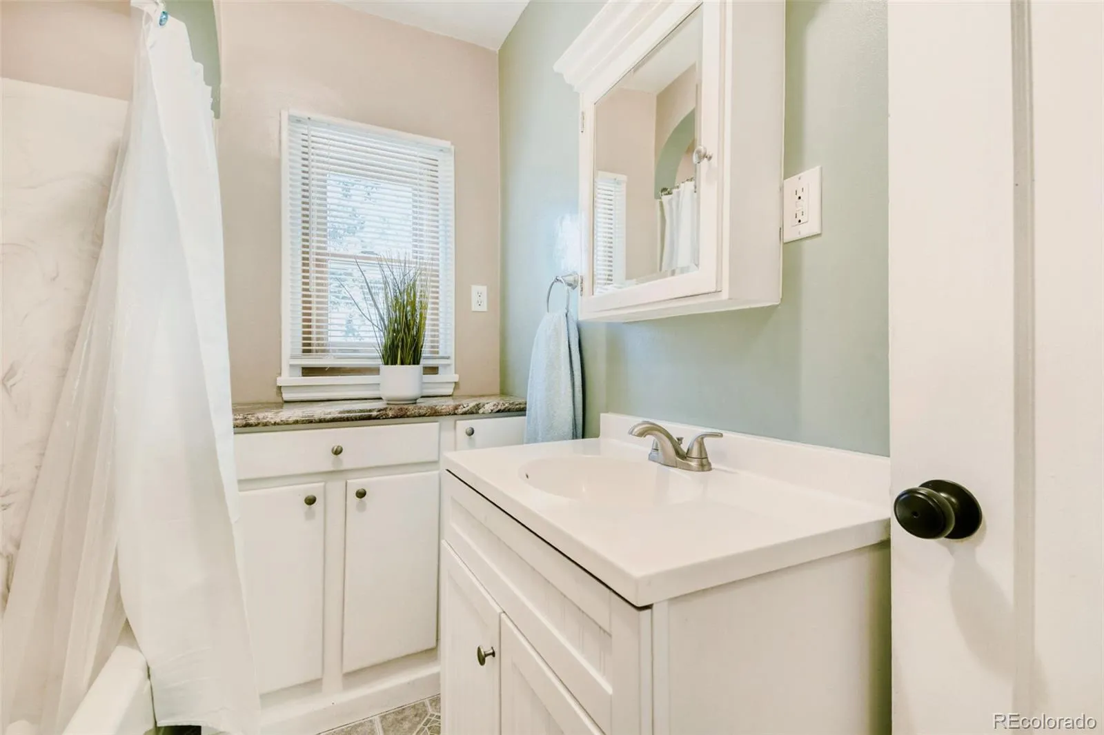 04102026012430 1600 13