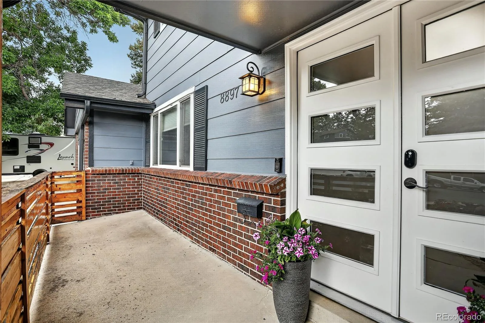 8897 W Woodard Drive Lakewood CO 80227 MLS #REC4436341 07112026161309 1600 1