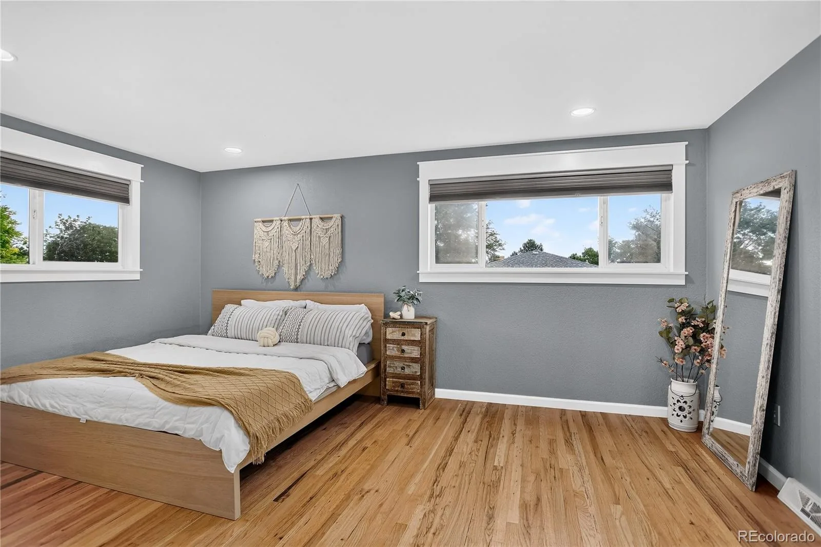 8897 W Woodard Drive Lakewood CO 80227 MLS #REC4436341 07112026161309 1600 21
