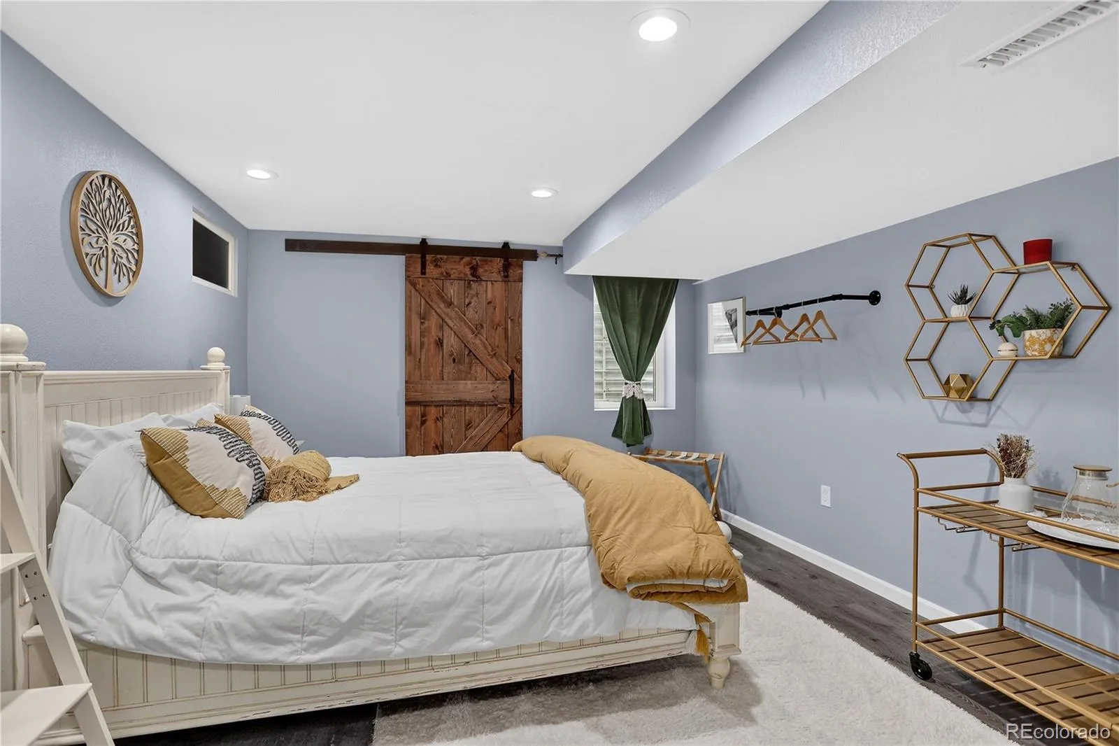 8897 W Woodard Drive Lakewood CO 80227 MLS #REC4436341 07112026161309 1600 36