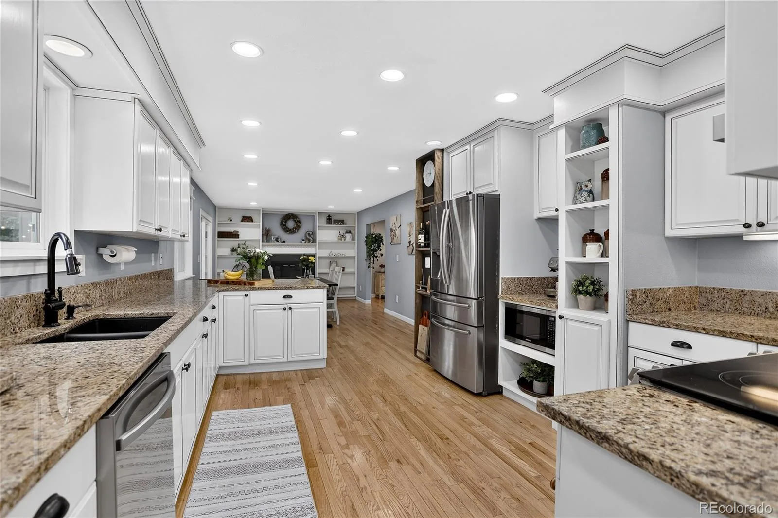 8897 W Woodard Drive Lakewood CO 80227 MLS #REC4436341 07112026161309 1600 4