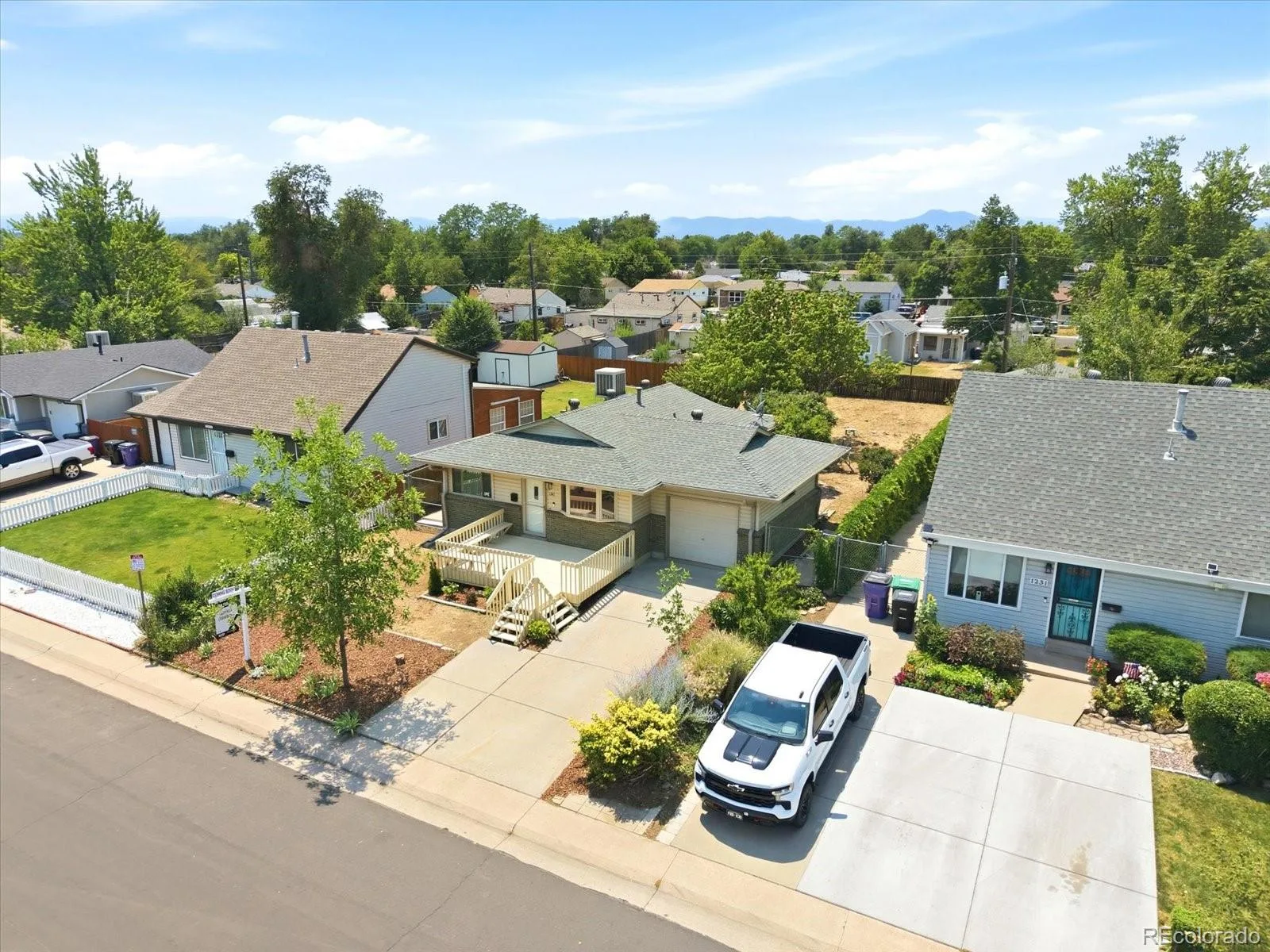 1241 S Newton Street Denver CO 80219 MLS #REC4437214 07062026231643 1600 41
