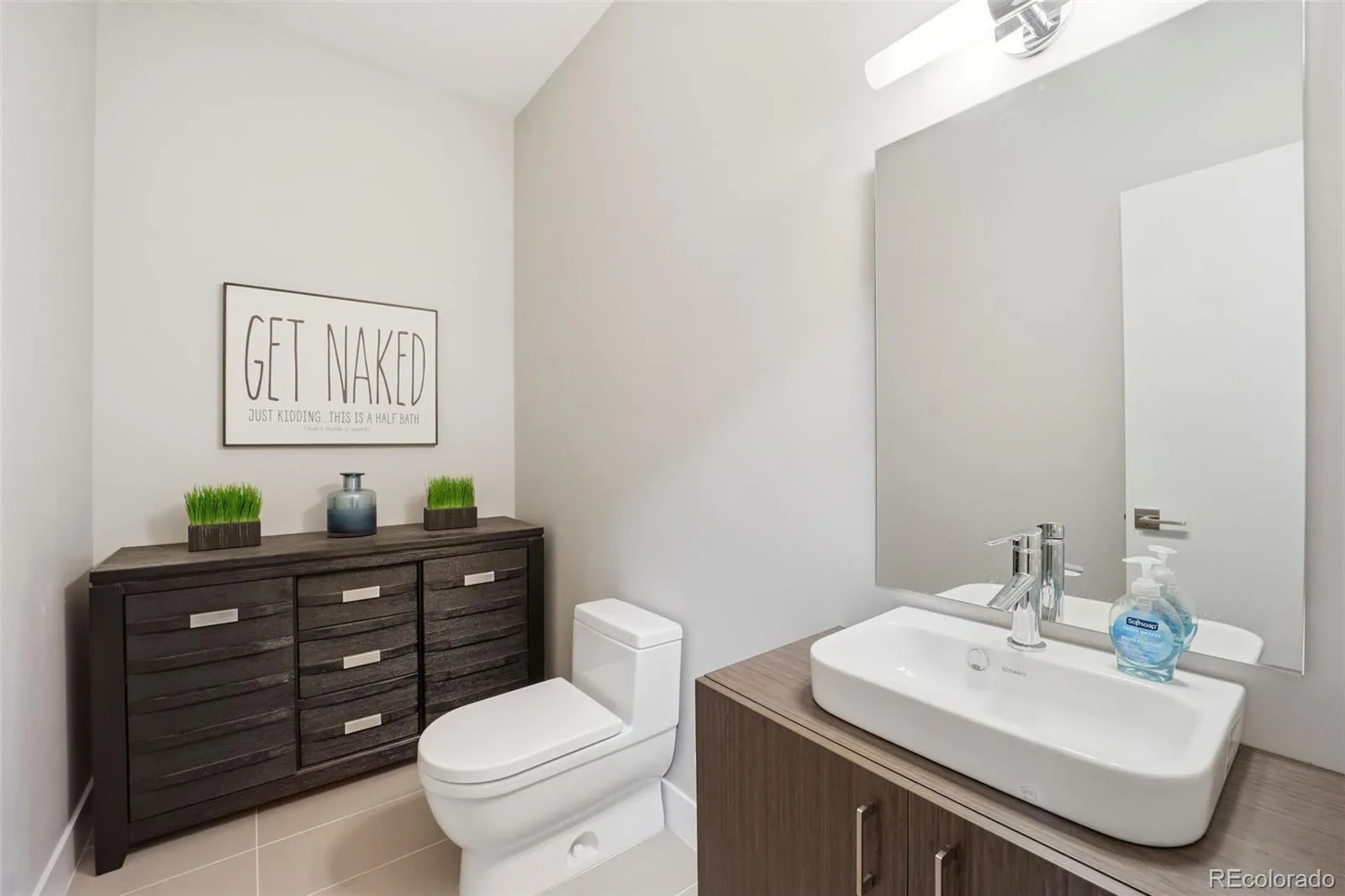 04082026134236 1600 14