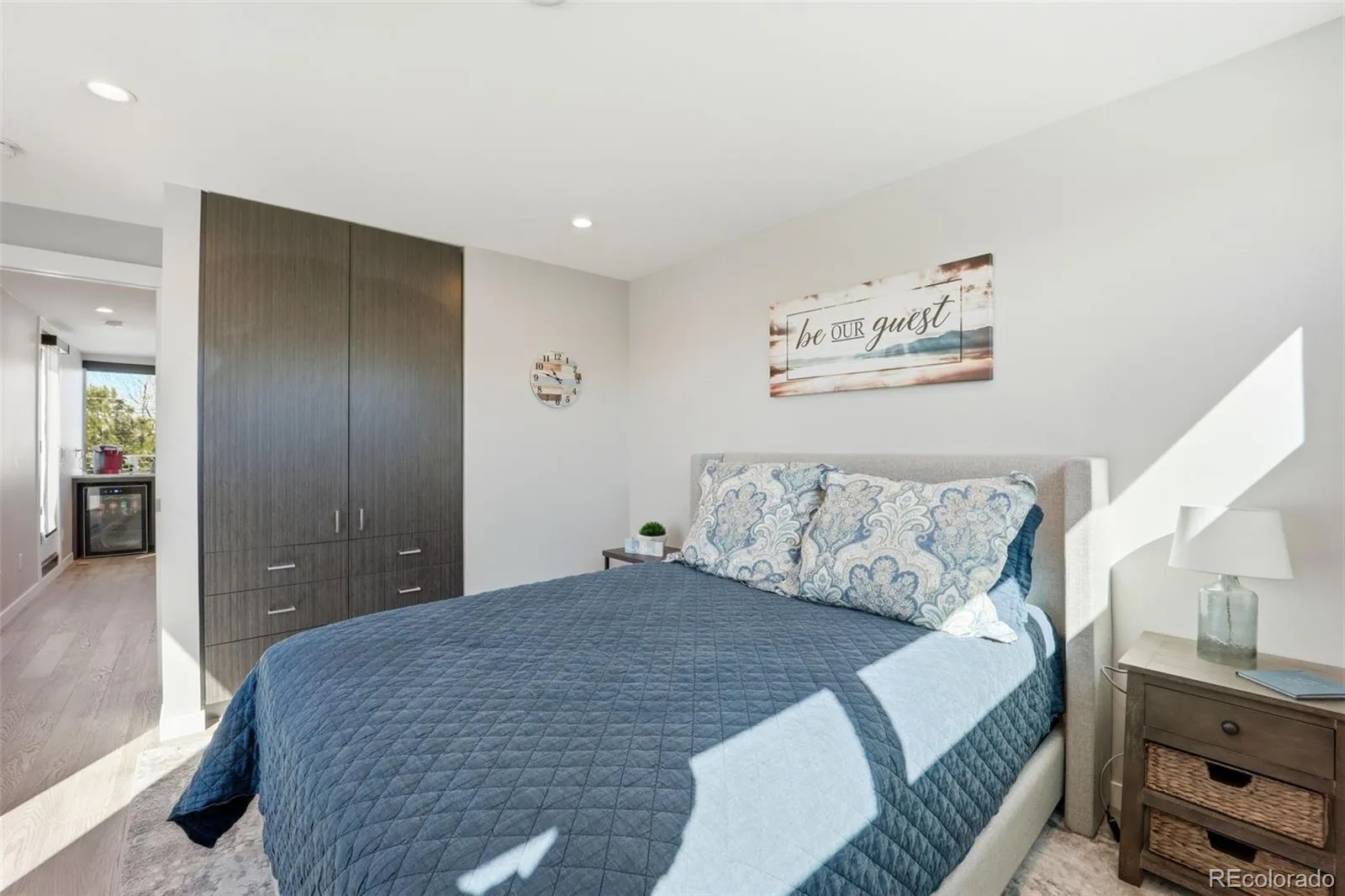 04082026134236 1600 35