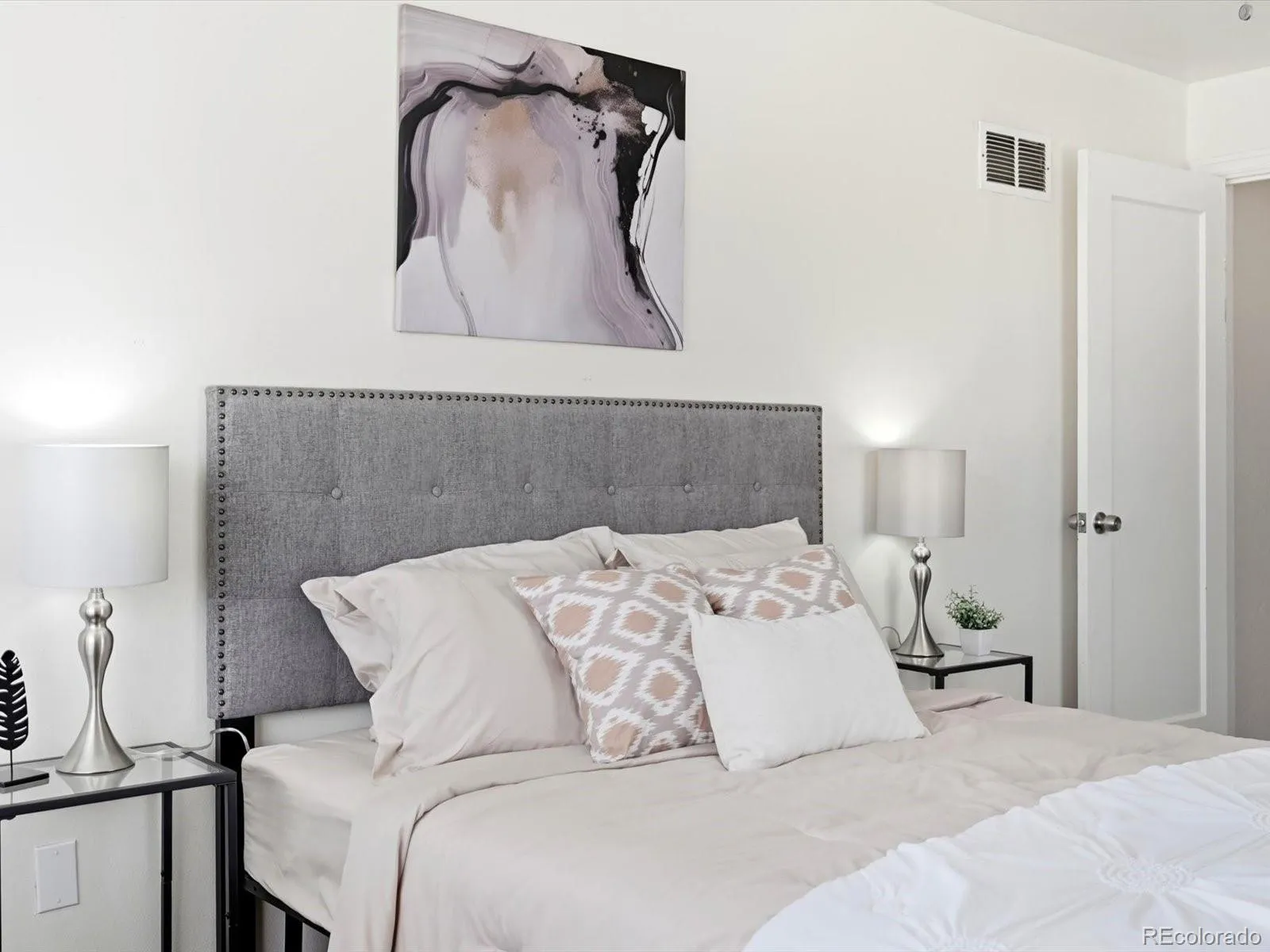 04092026214042 1600 21