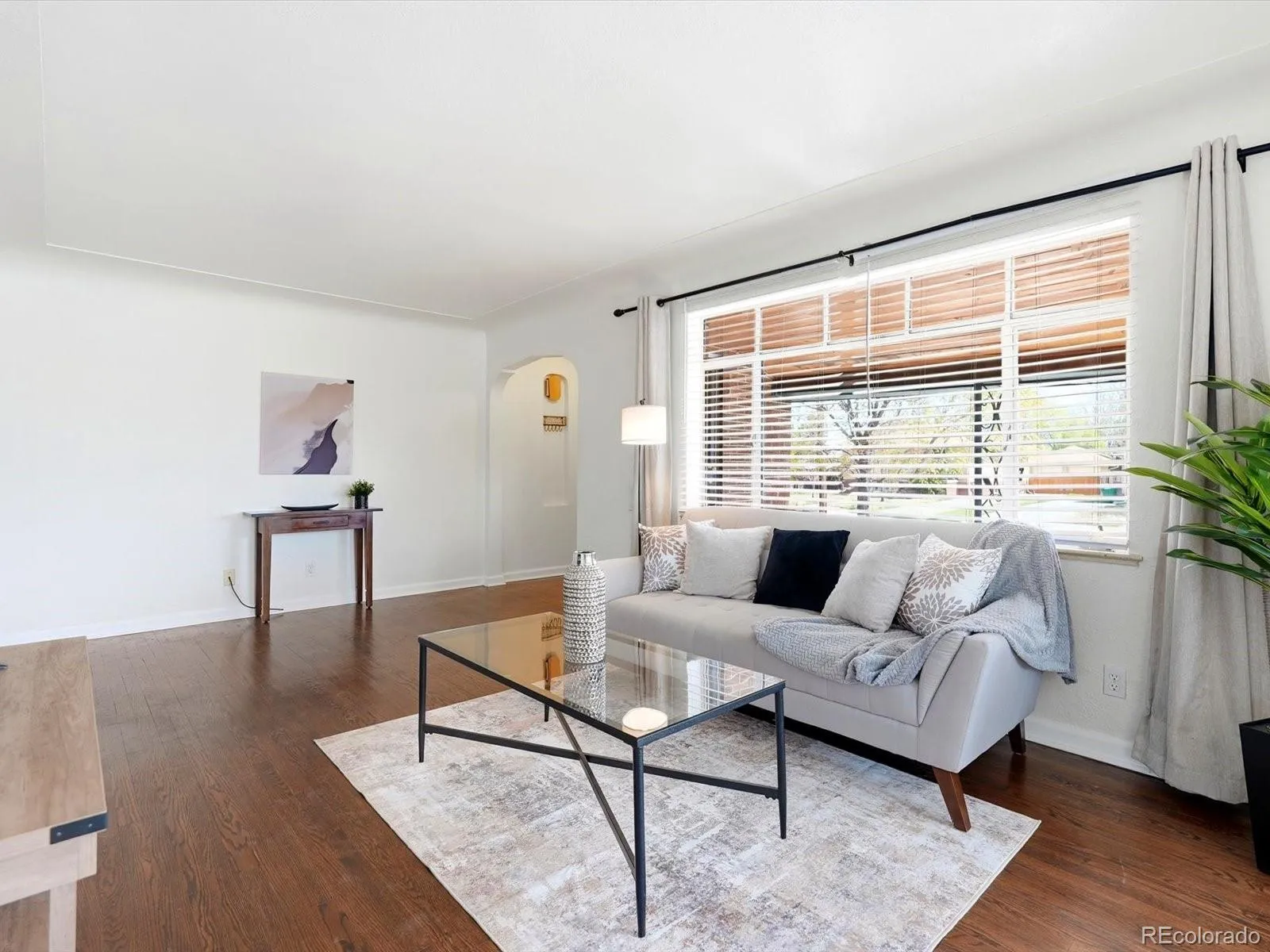 04092026214042 1600 4