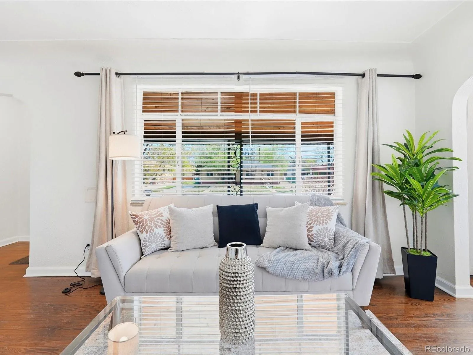 04092026214042 1600 6