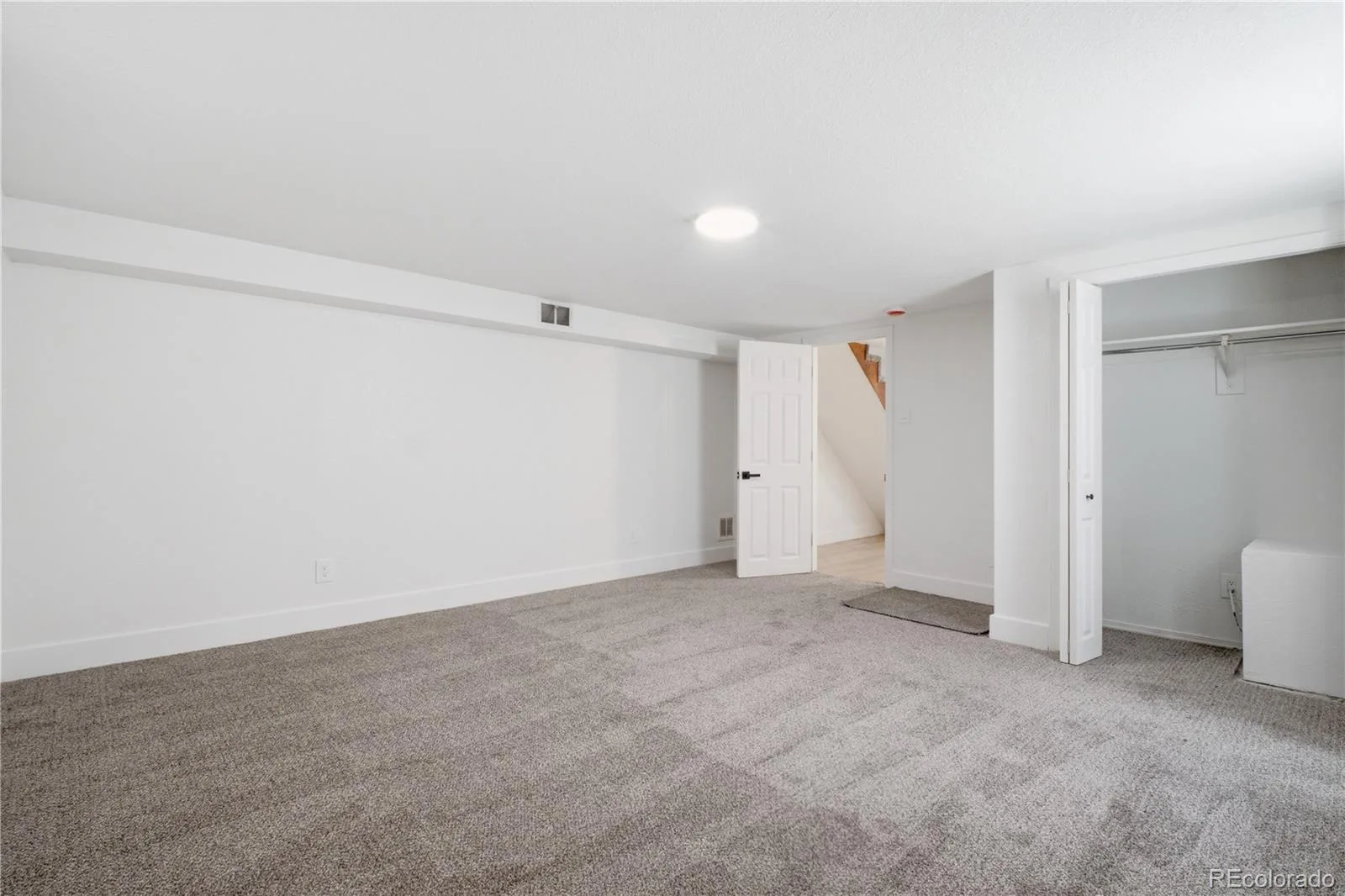 850 S Everett Street Lakewood CO 80226 | MLS #REC4440768 08242026212845 1600 17