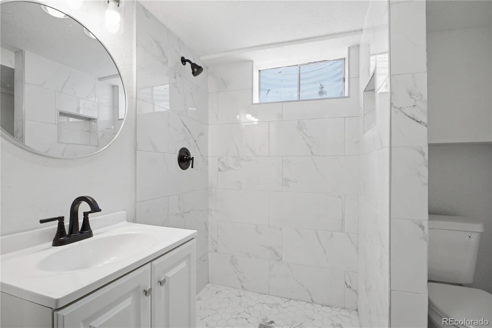 850 S Everett Street Lakewood CO 80226 | MLS #REC4440768 08242026212845 1600 18