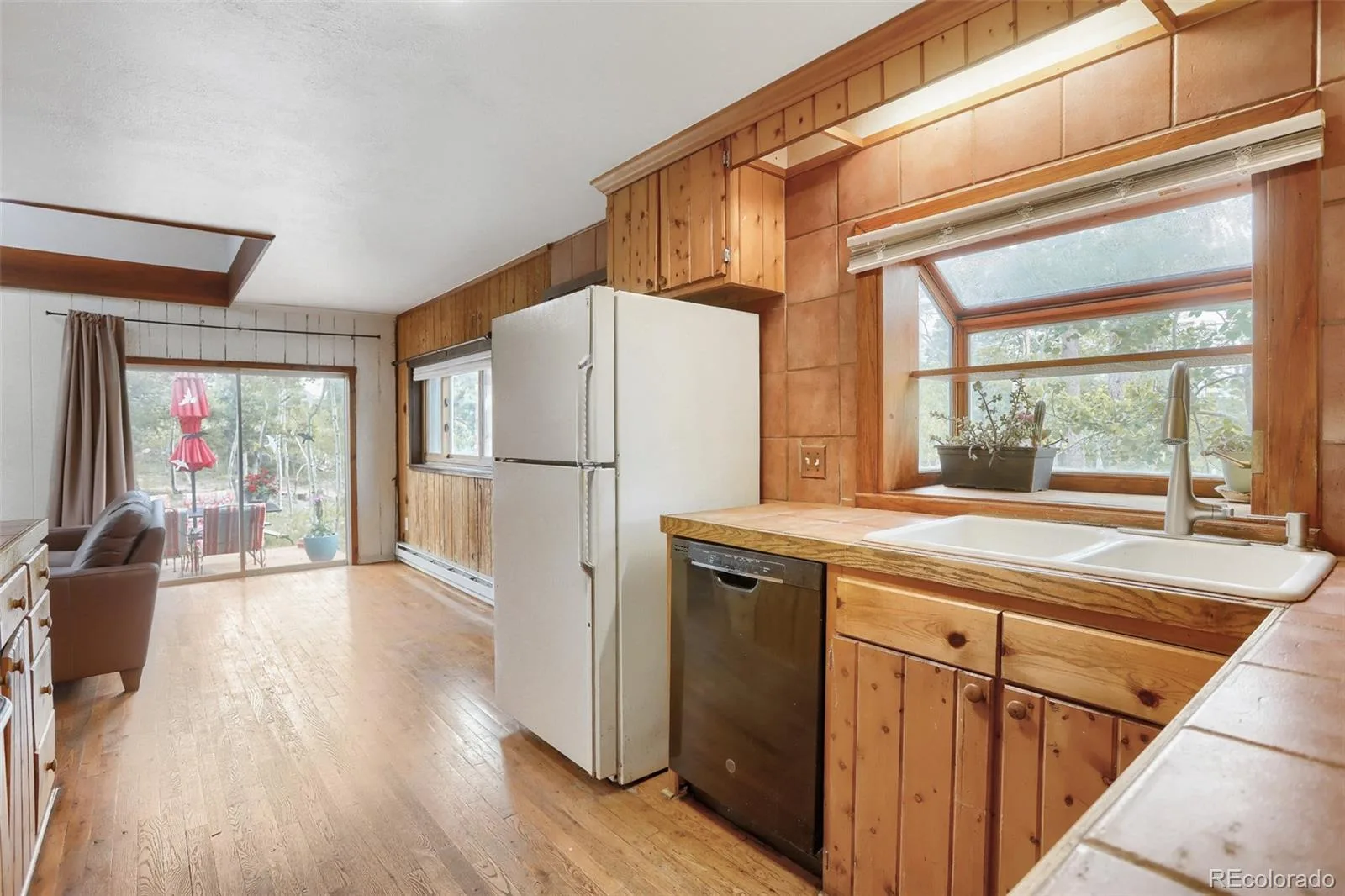 2 Debra Ann Road Golden CO 80403 | MLS #REC4441609 06292026154725 1600 12