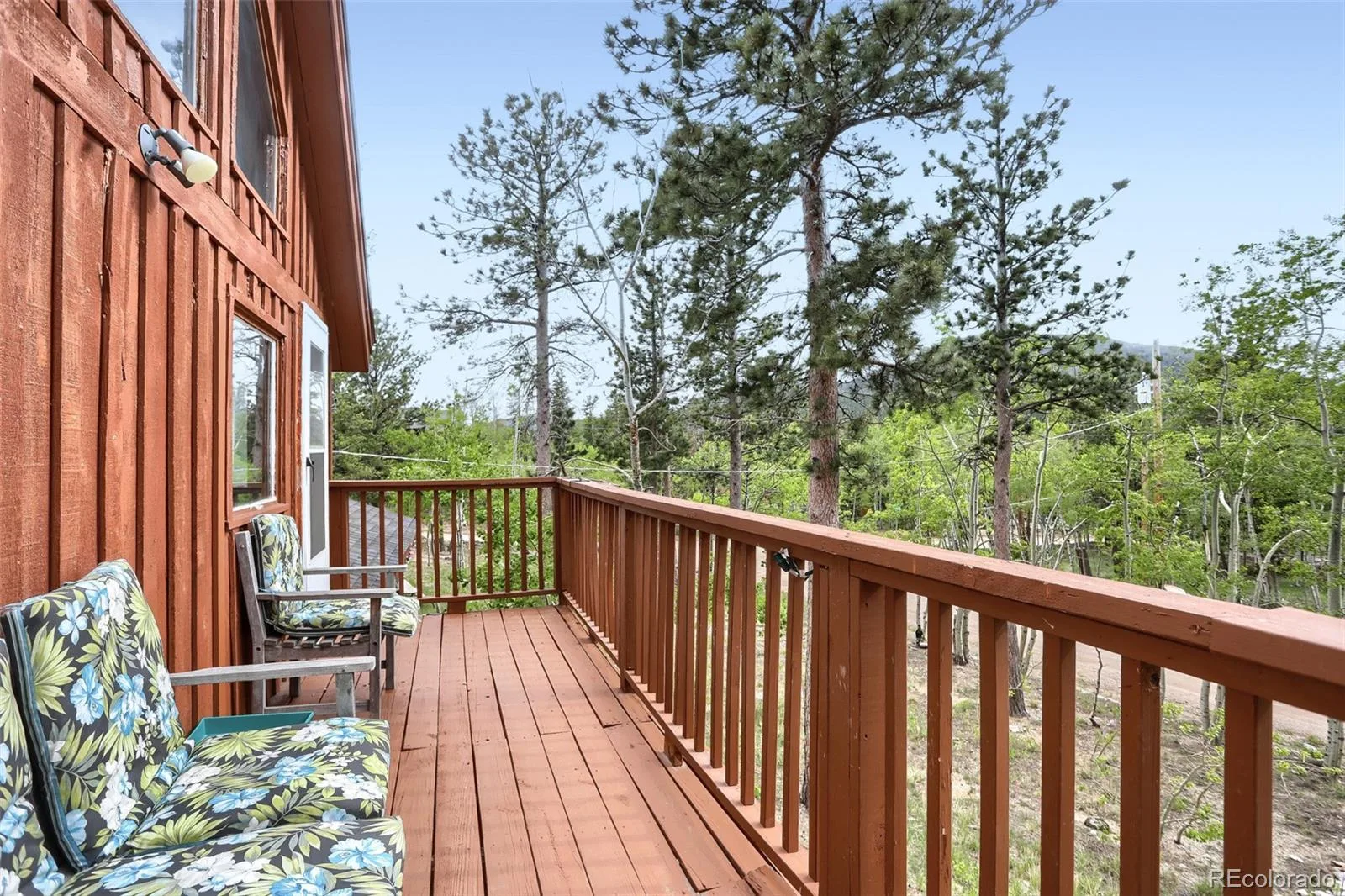 2 Debra Ann Road Golden CO 80403 | MLS #REC4441609 06292026154725 1600 23