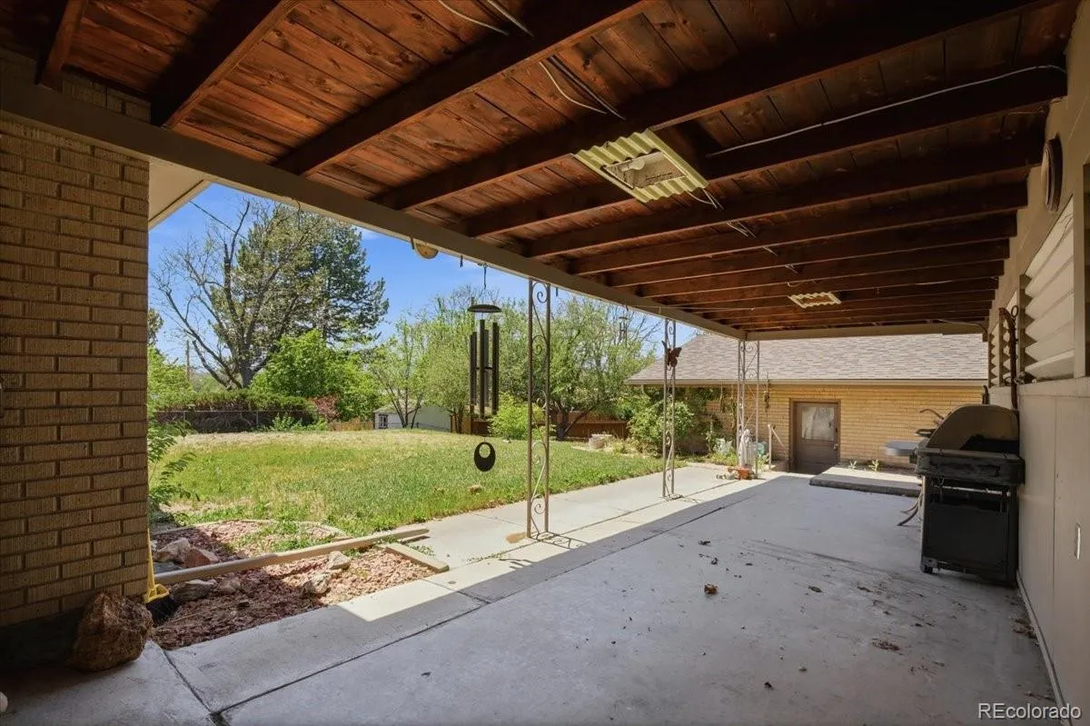 2801 S Mabry Court Denver CO 80236 MLS #REC4442431 05142026125130 1200 22
