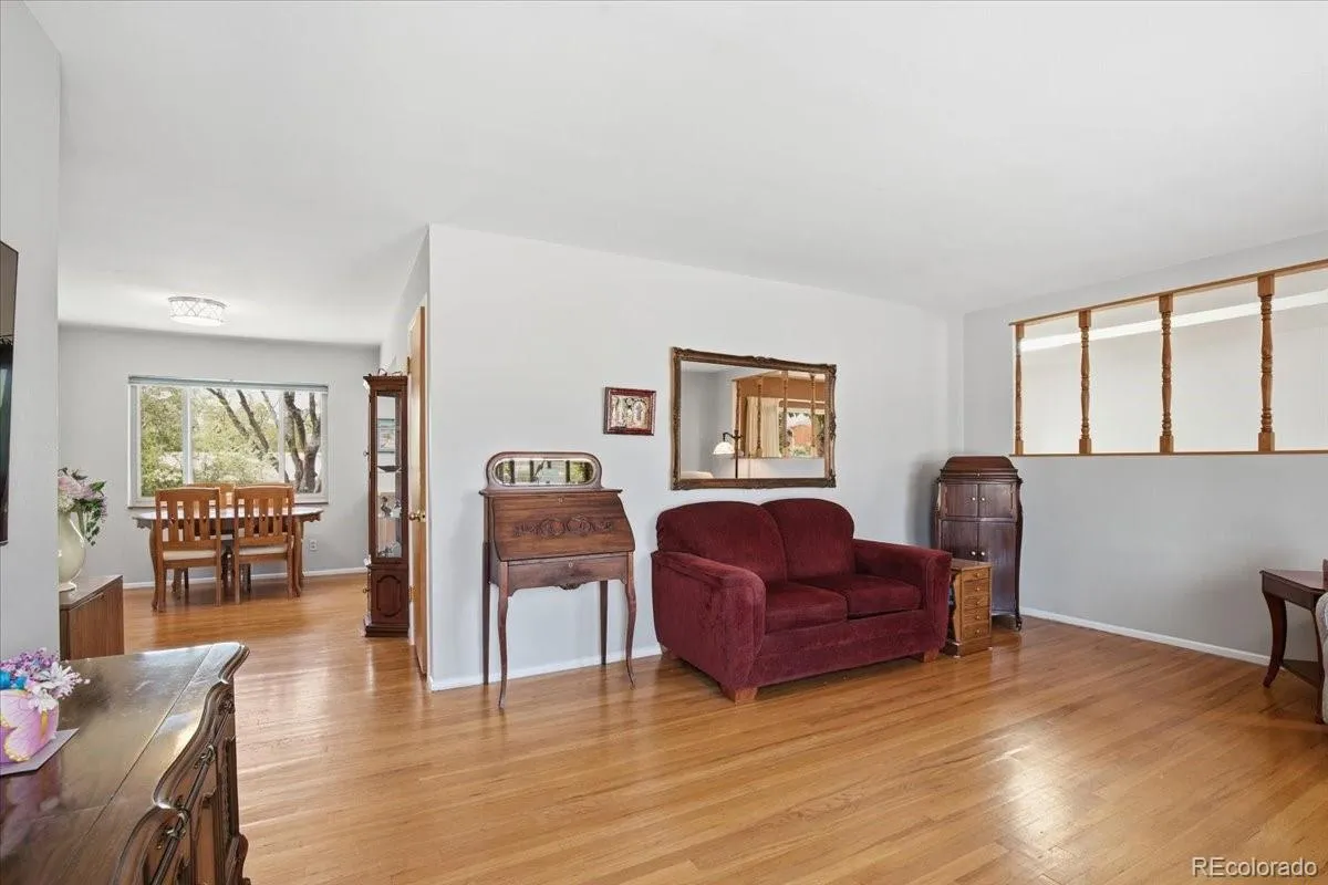 2801 S Mabry Court Denver CO 80236 MLS #REC4442431 05142026125130 1200 4