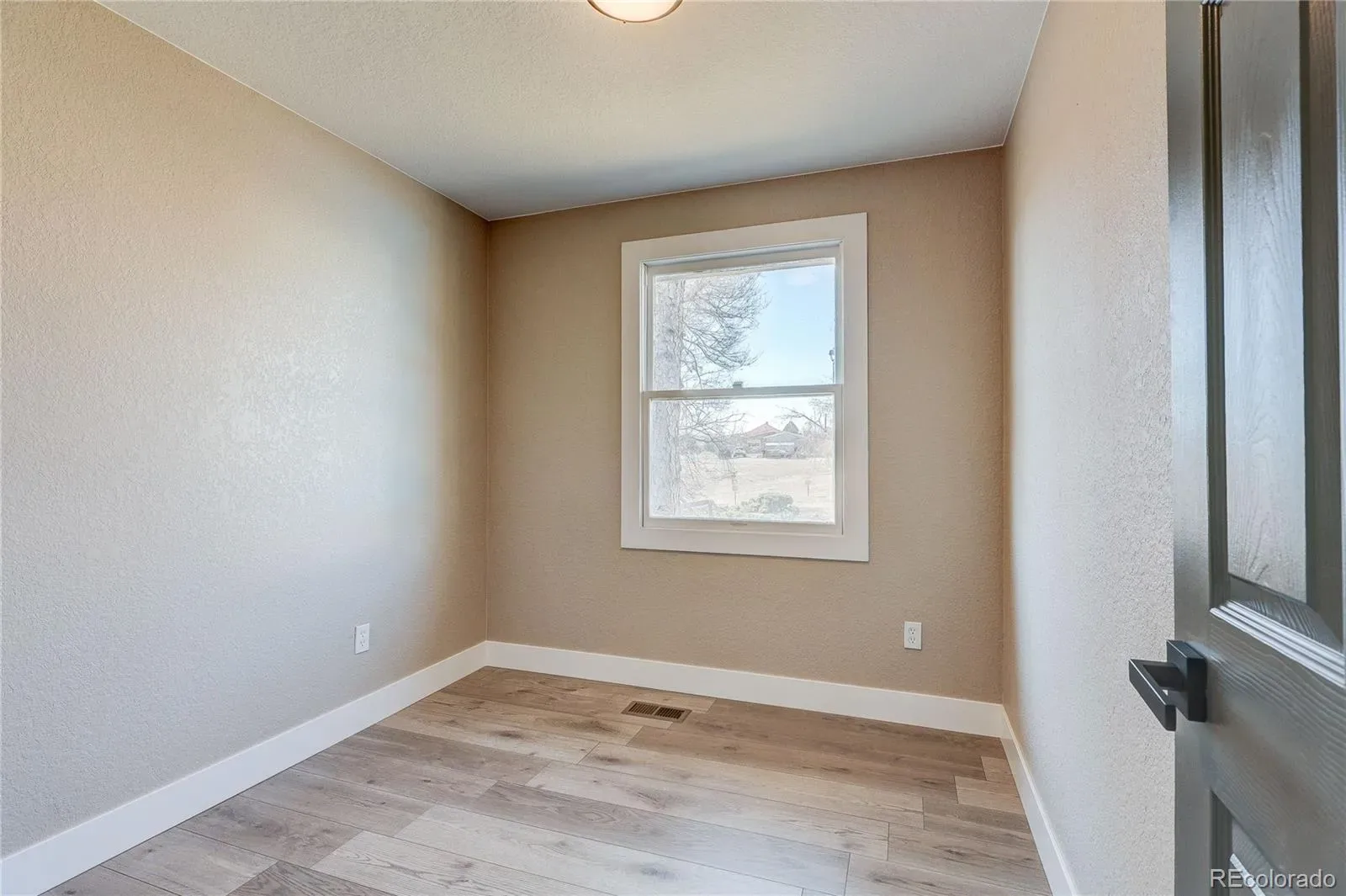 03212026220437 1600 17