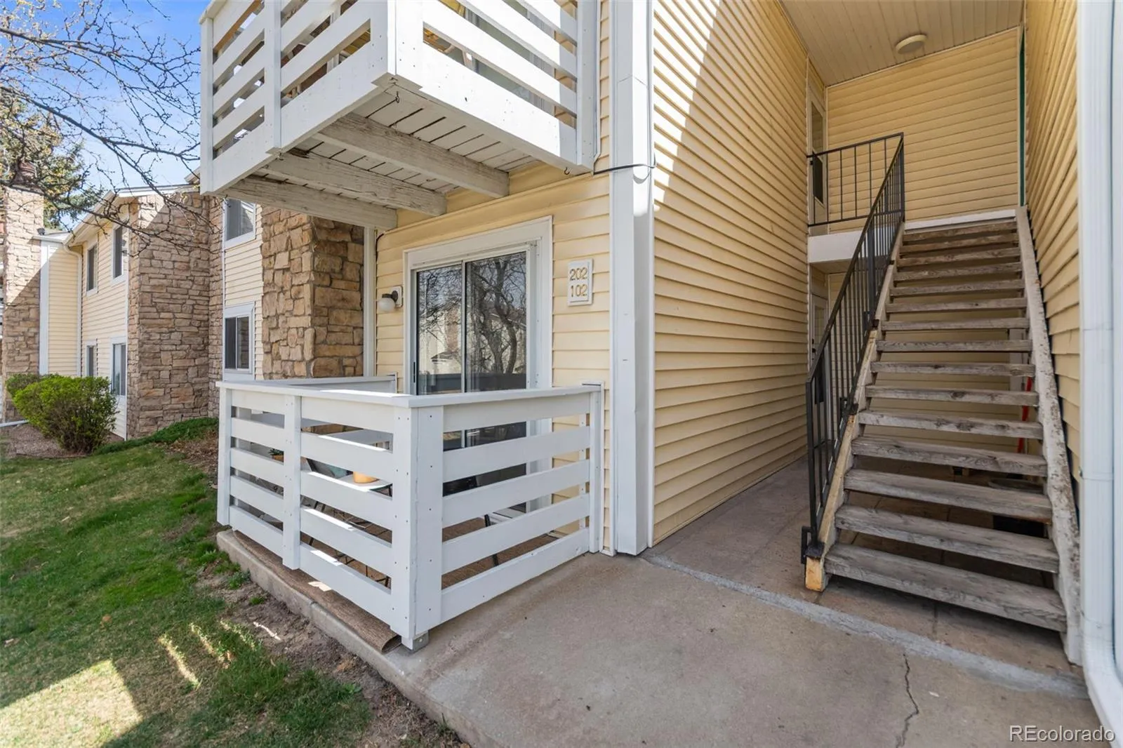 8555 Fairmount Drive #E102 Denver CO 80247 MLS #REC4444802 04242026055109 1600 23
