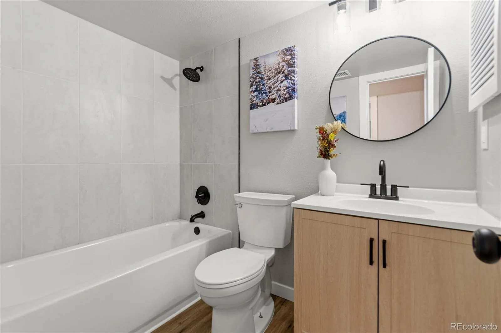 8555 Fairmount Drive #E102 Denver CO 80247 MLS #REC4444802 04242026055109 1600 4