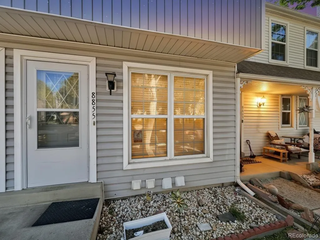 8855 W Floyd Avenue Lakewood CO 80227 | MLS #REC4446959 05222026220642 1024 2