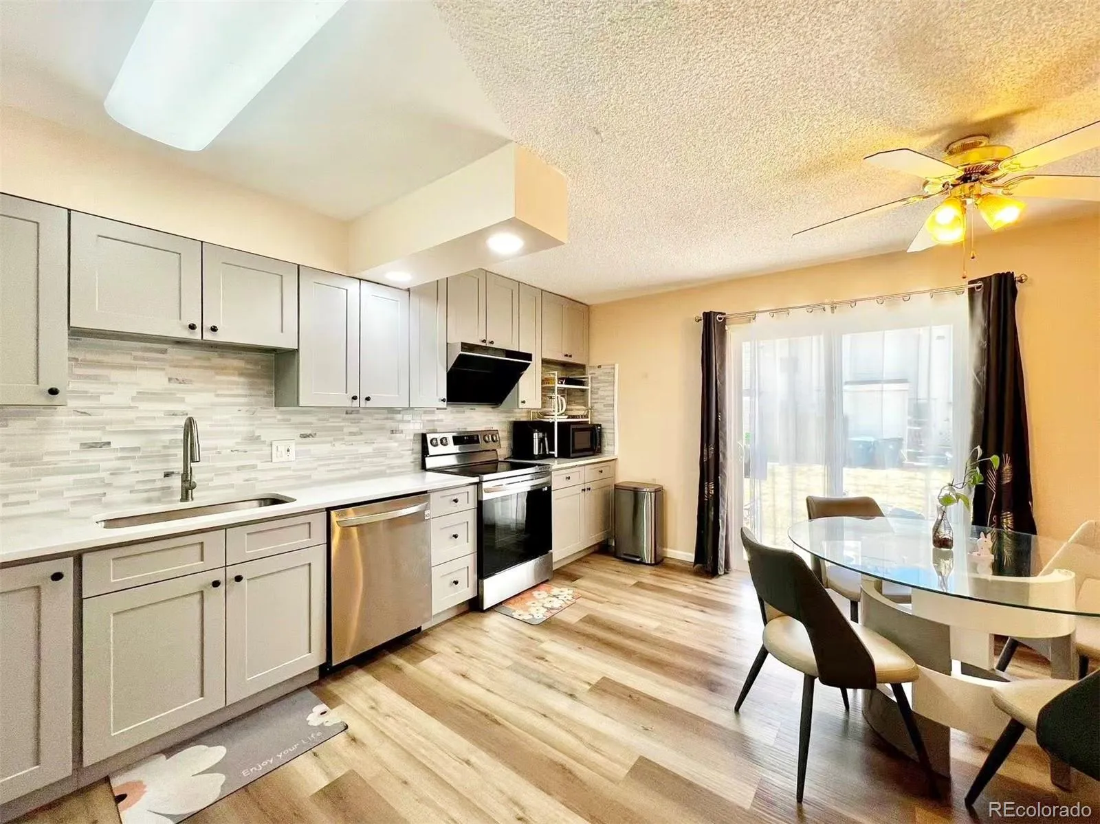 8855 W Floyd Avenue Lakewood CO 80227 | MLS #REC4446959 05222026220642 1600 5