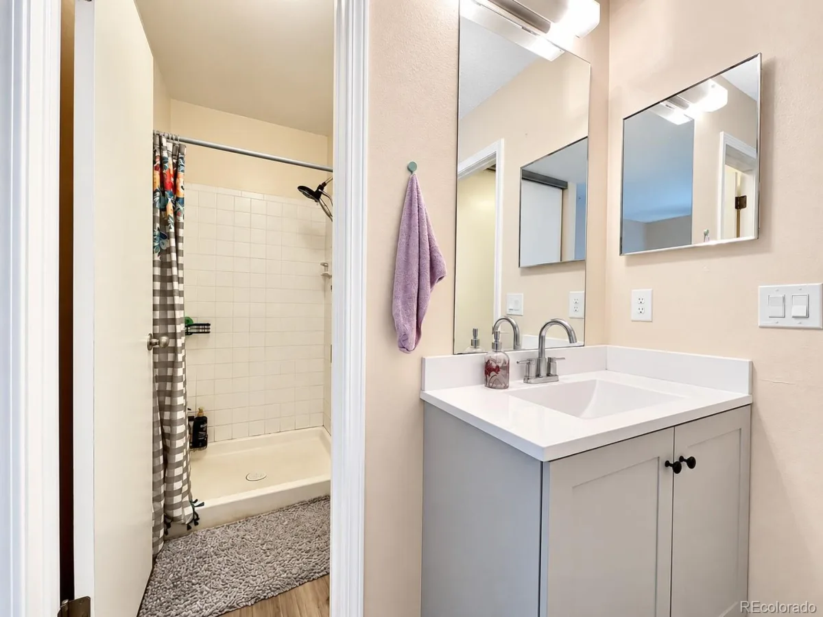 8855 W Floyd Avenue Lakewood CO 80227 | MLS #REC4446959 09232026050030 1200 13