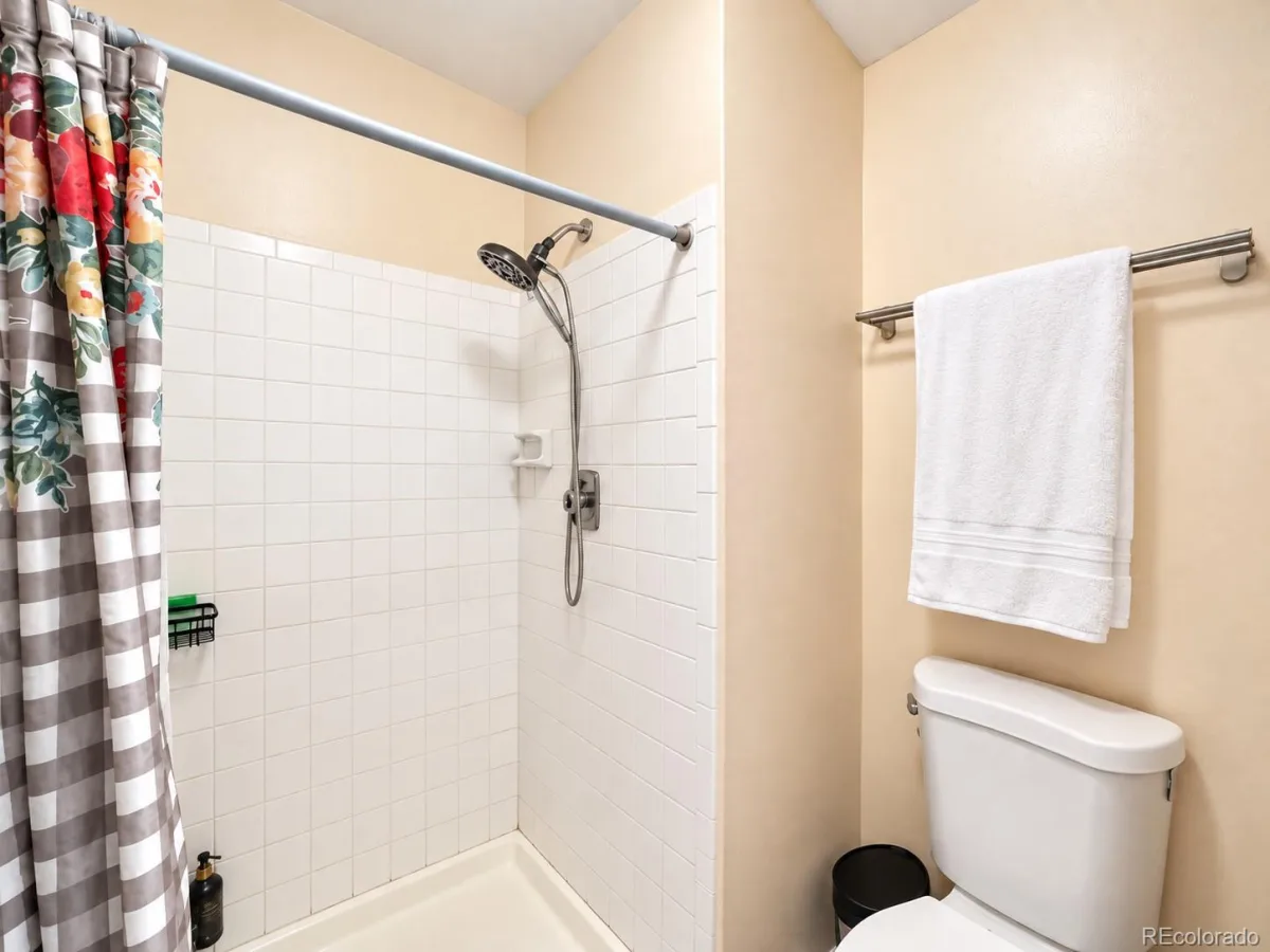 8855 W Floyd Avenue Lakewood CO 80227 | MLS #REC4446959 09232026050030 1200 14