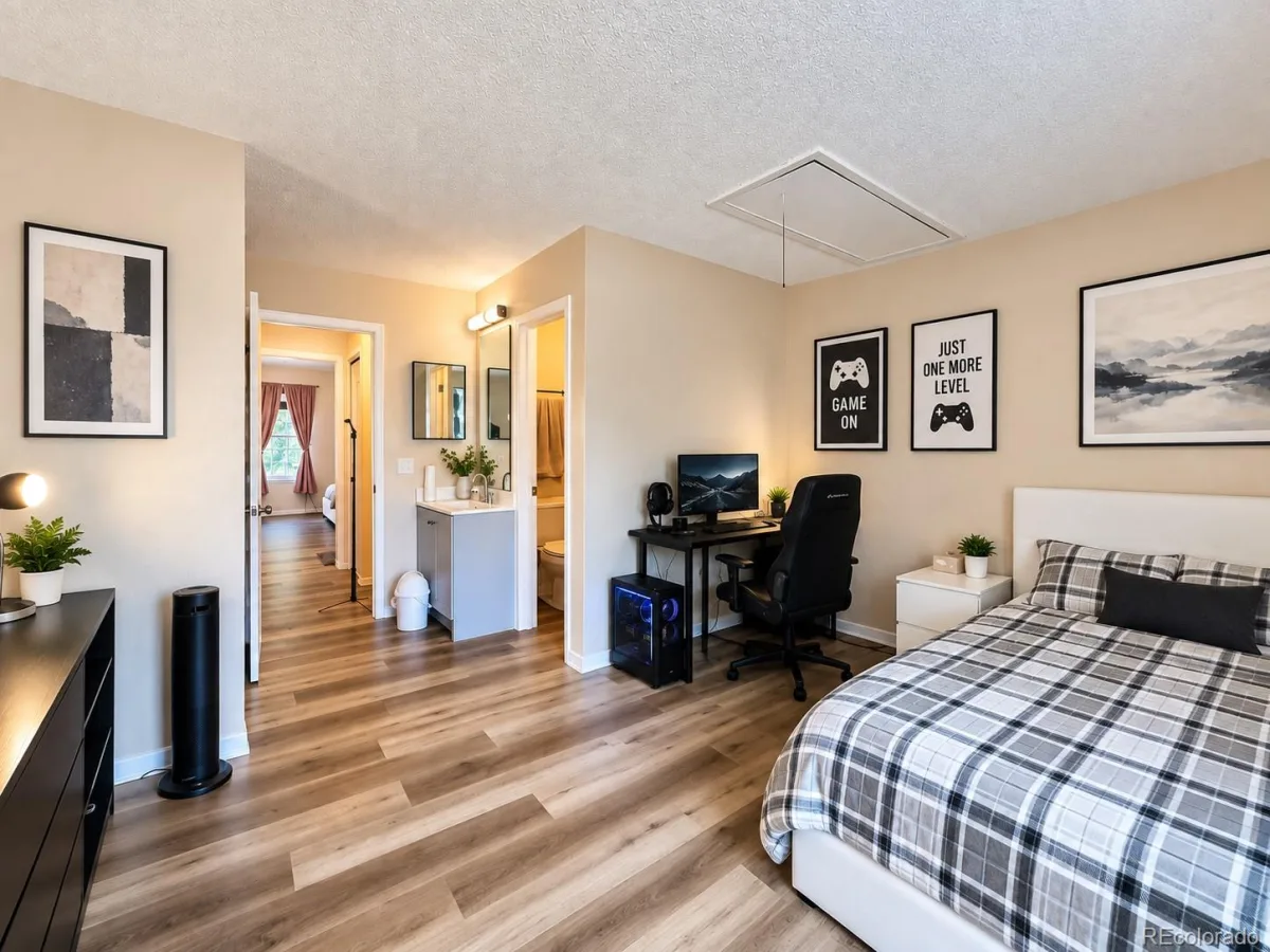 8855 W Floyd Avenue Lakewood CO 80227 | MLS #REC4446959 09232026050030 1200 15