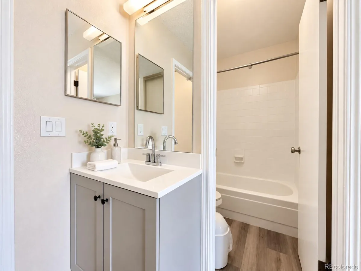 8855 W Floyd Avenue Lakewood CO 80227 | MLS #REC4446959 09232026050030 1200 16