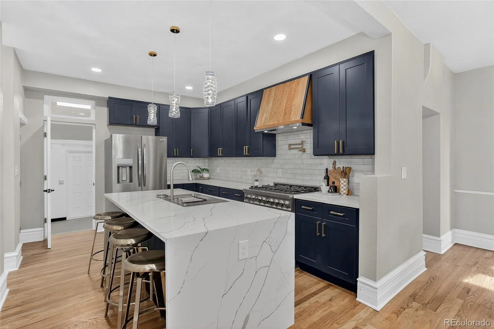 04172026205628 1600 0