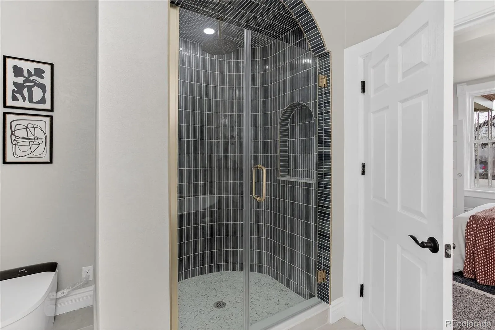 04172026205628 1600 16