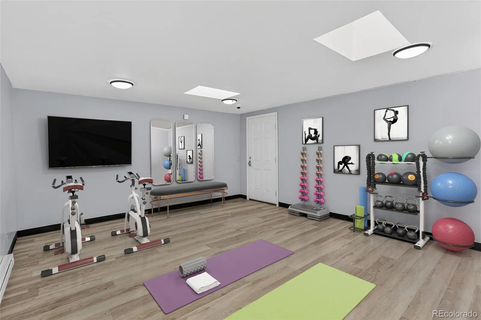 04172026205628 1600 30