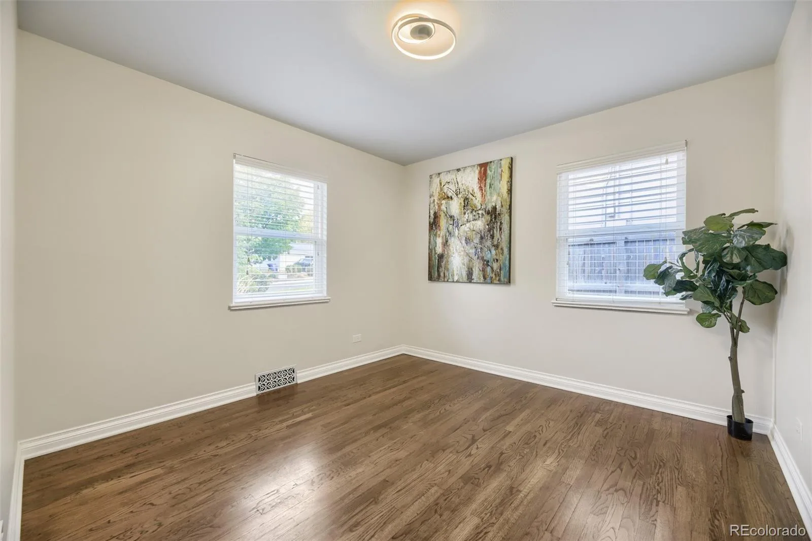 2901 S Madison Street Denver CO 80210 | MLS #REC4451448 09222026004135 1600 19