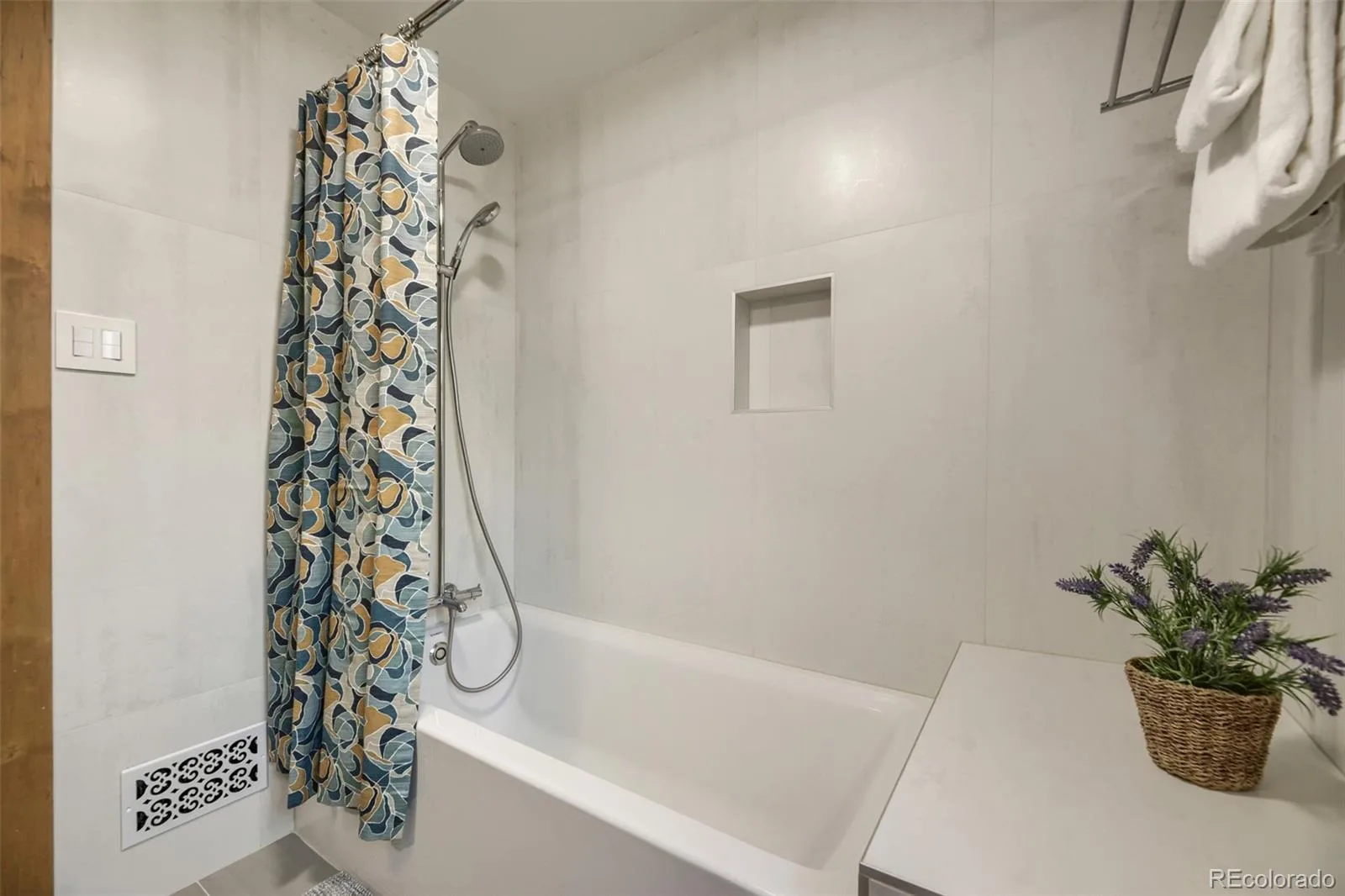 2901 S Madison Street Denver CO 80210 | MLS #REC4451448 09222026004135 1600 21