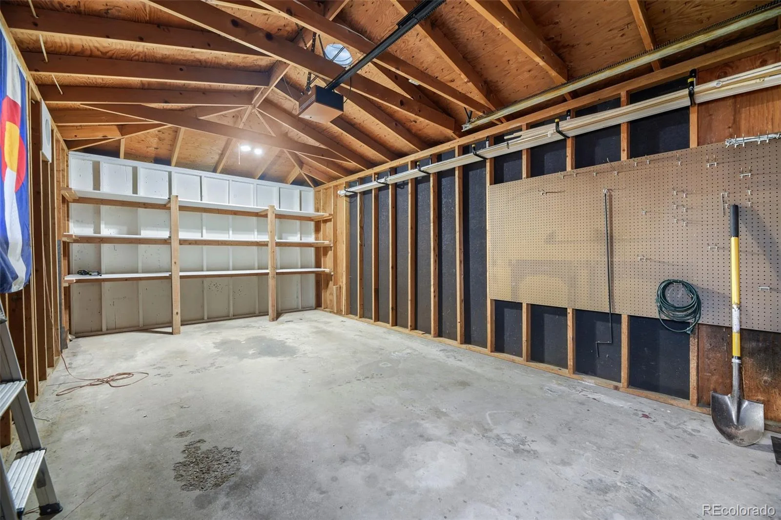 2901 S Madison Street Denver CO 80210 | MLS #REC4451448 09222026004135 1600 25