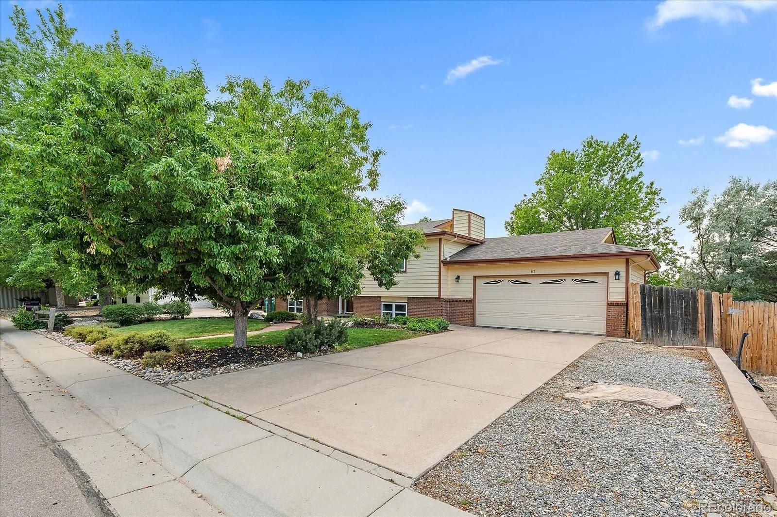 967 Mountain View Drive Castle Rock CO 80104 | MLS #REC4454650 07282026174235 1600 1