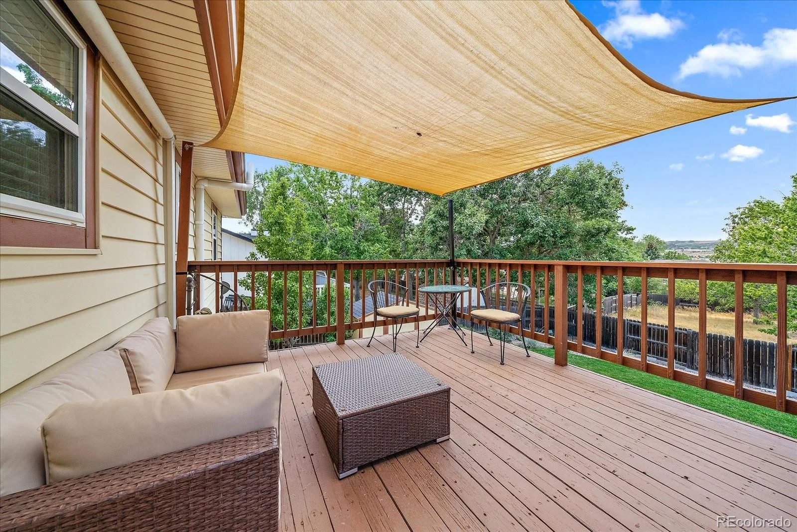 967 Mountain View Drive Castle Rock CO 80104 | MLS #REC4454650 07282026174235 1600 26