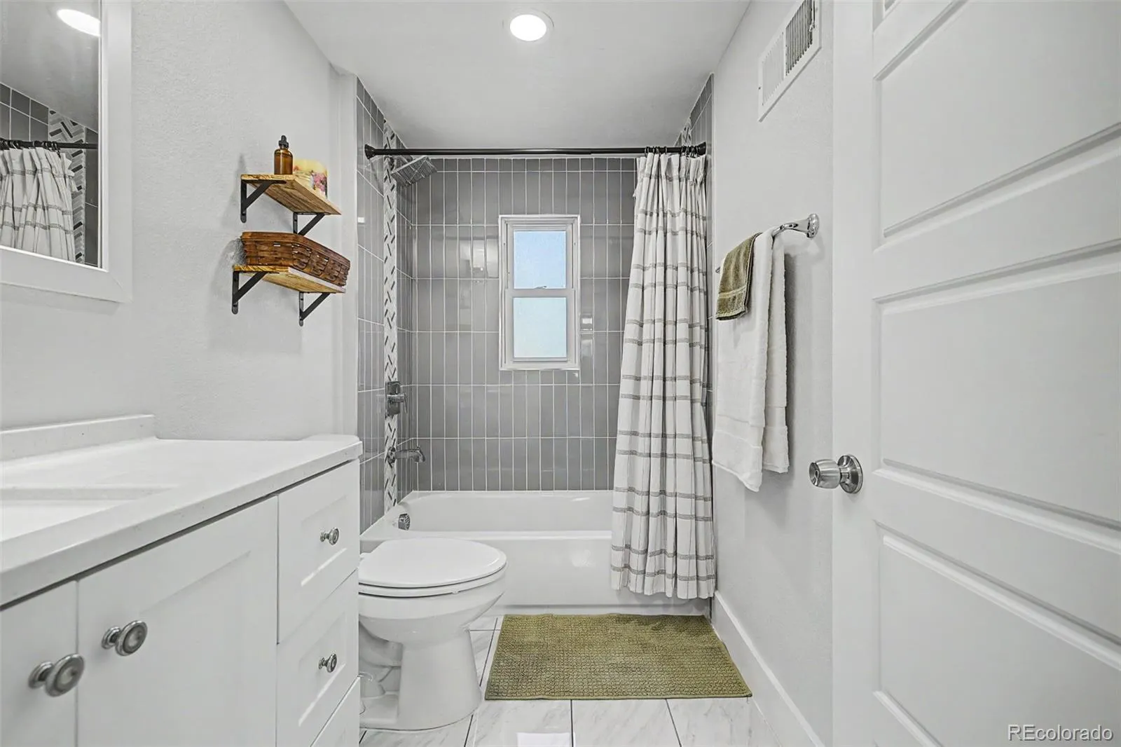 04222026183725 1600 20