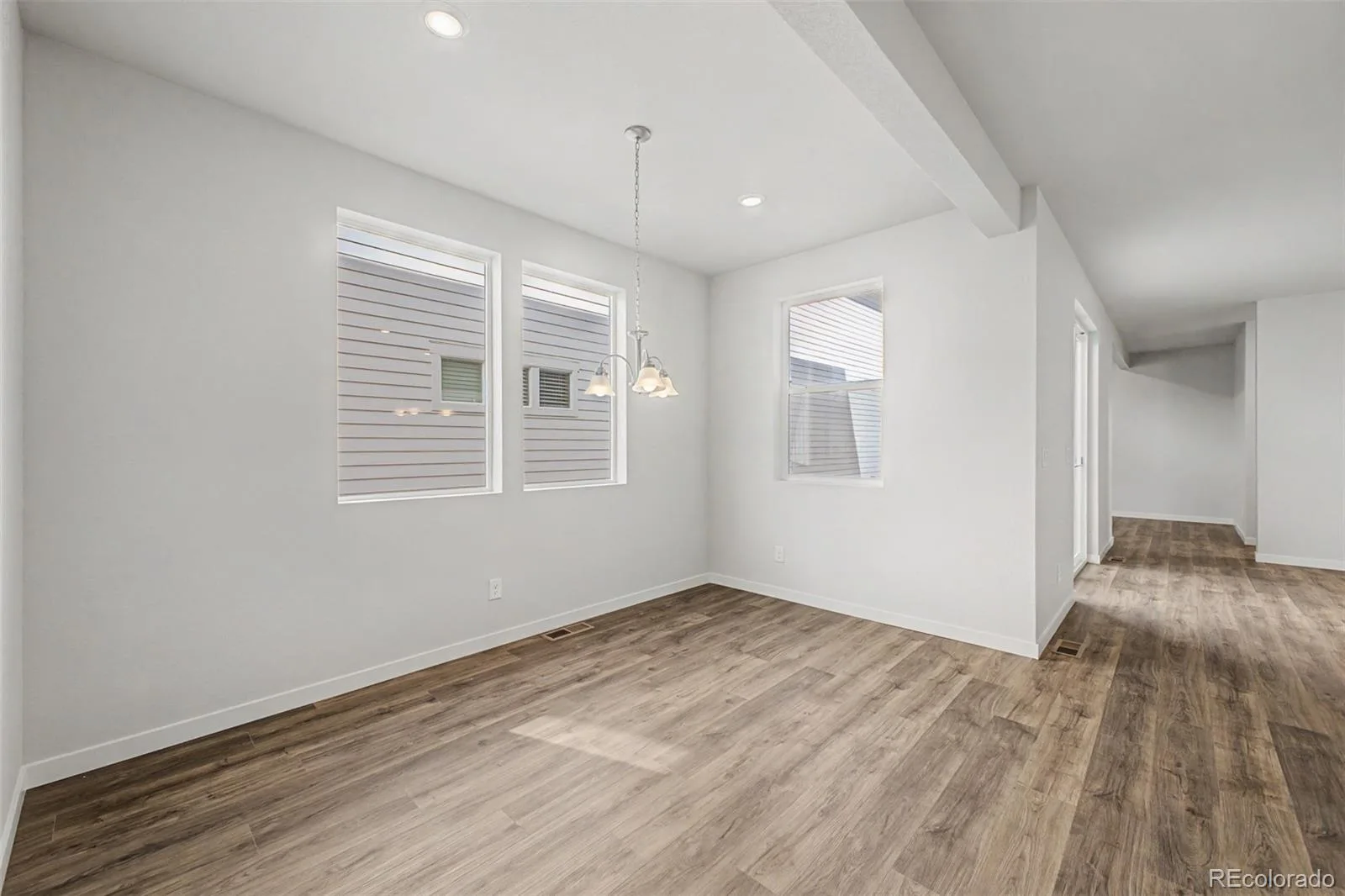 5826 N Orleans Street Aurora CO 80019 | MLS #REC4455361 06222026214133 1600 12