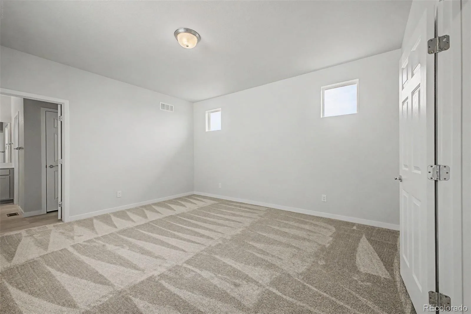 5826 N Orleans Street Aurora CO 80019 | MLS #REC4455361 06222026214133 1600 21