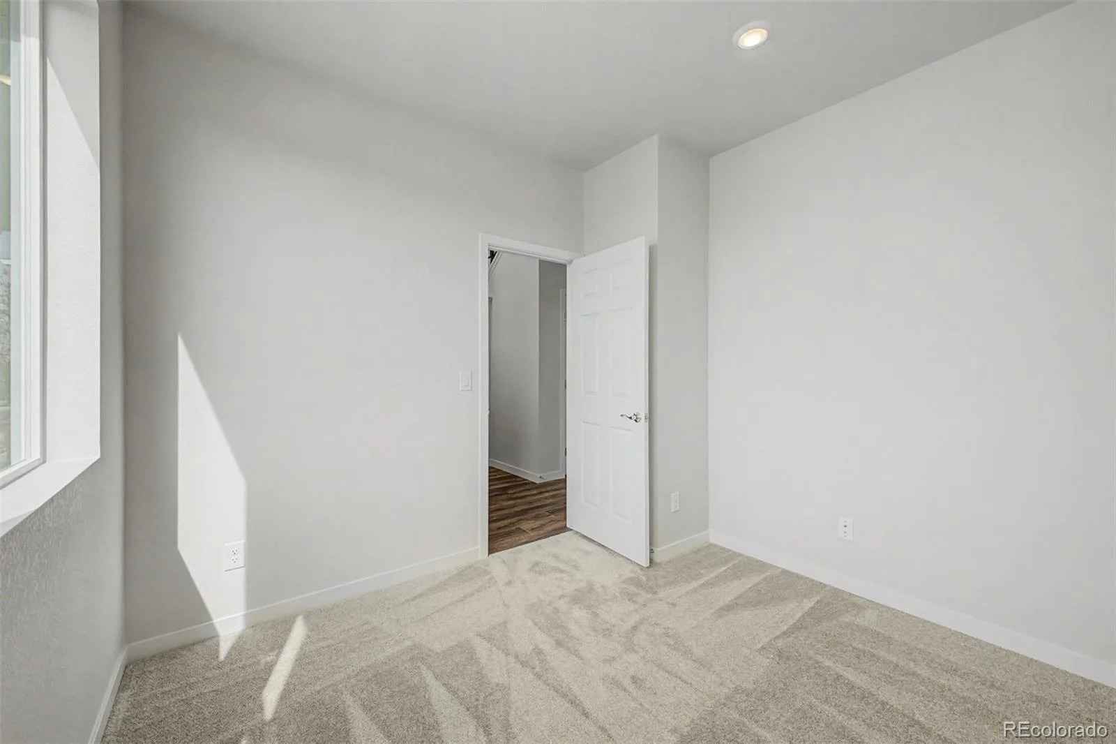 5826 N Orleans Street Aurora CO 80019 | MLS #REC4455361 06222026214133 1600 28