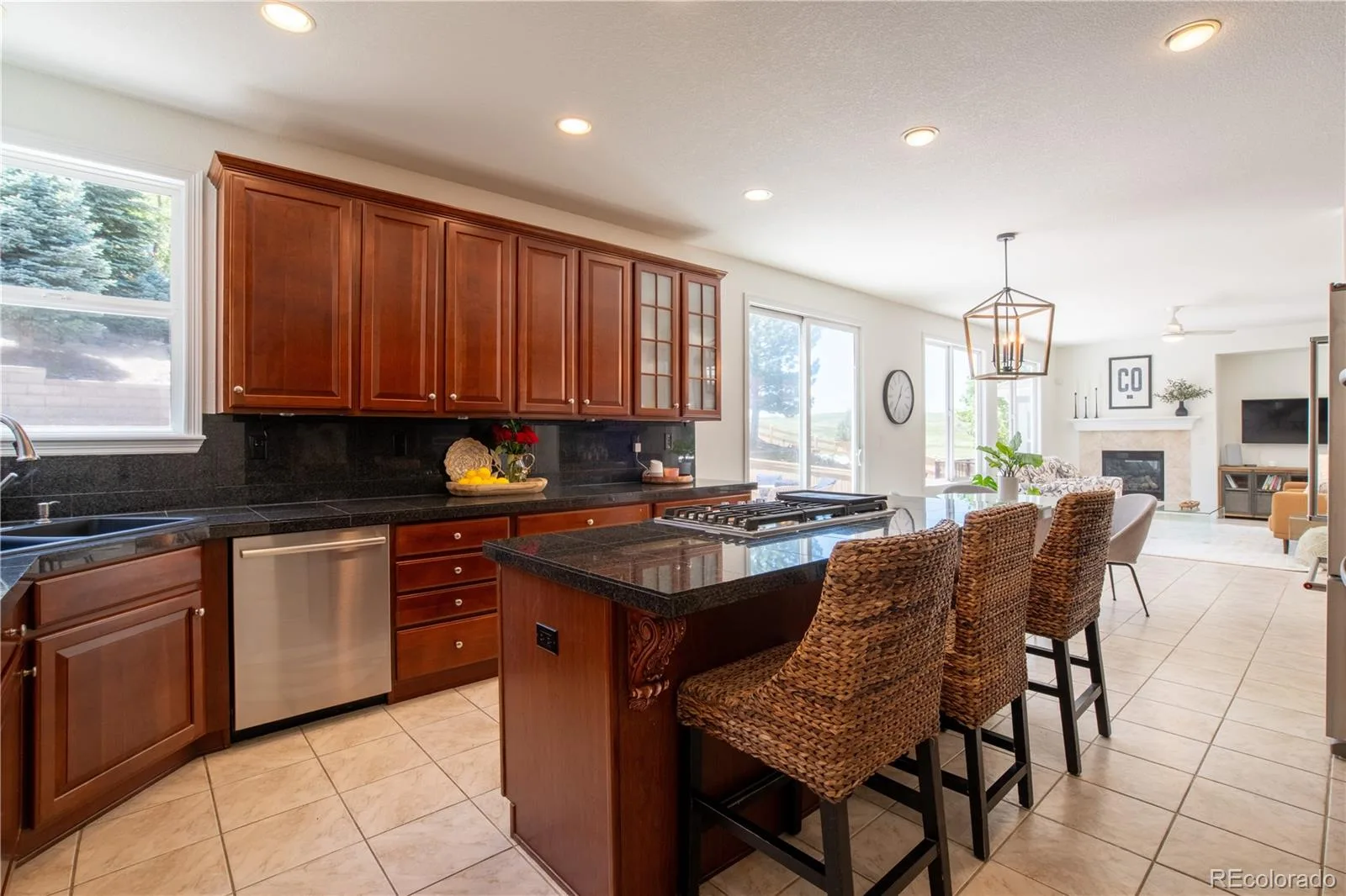 2550 Shadecrest Place Highlands Ranch CO 80126 MLS #REC4455781 06122026142718 1600 18