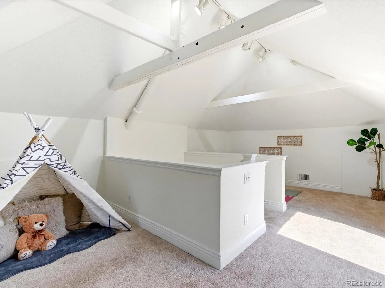 03192026153319 1600 28